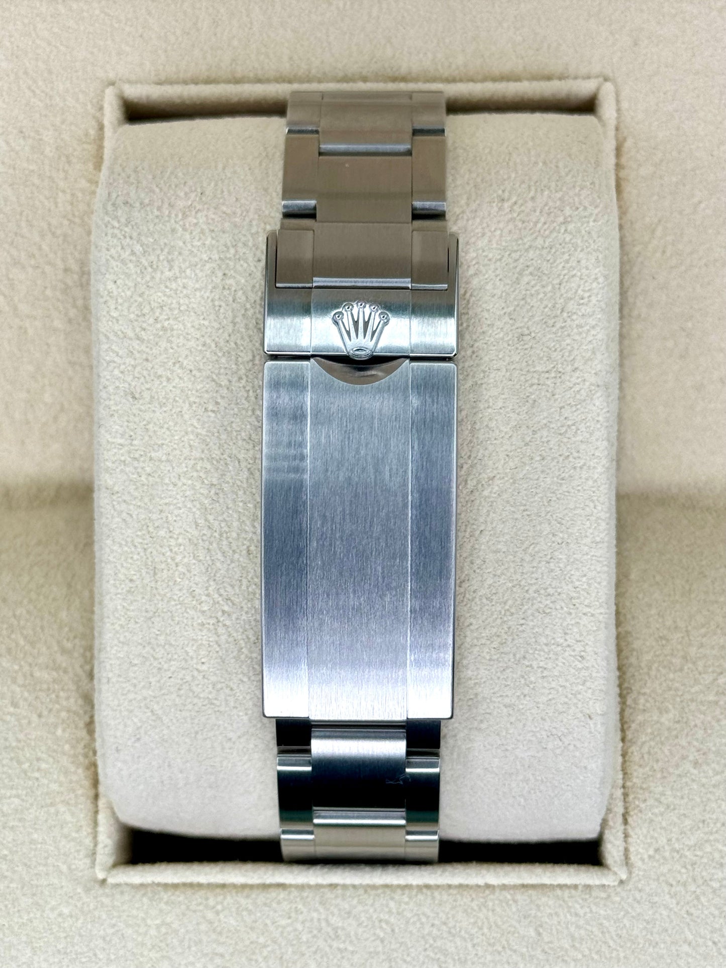 NEW 2020 Rolex Submariner "Hulk" 40mm 116610LV Green Dial - MyWatchLLC