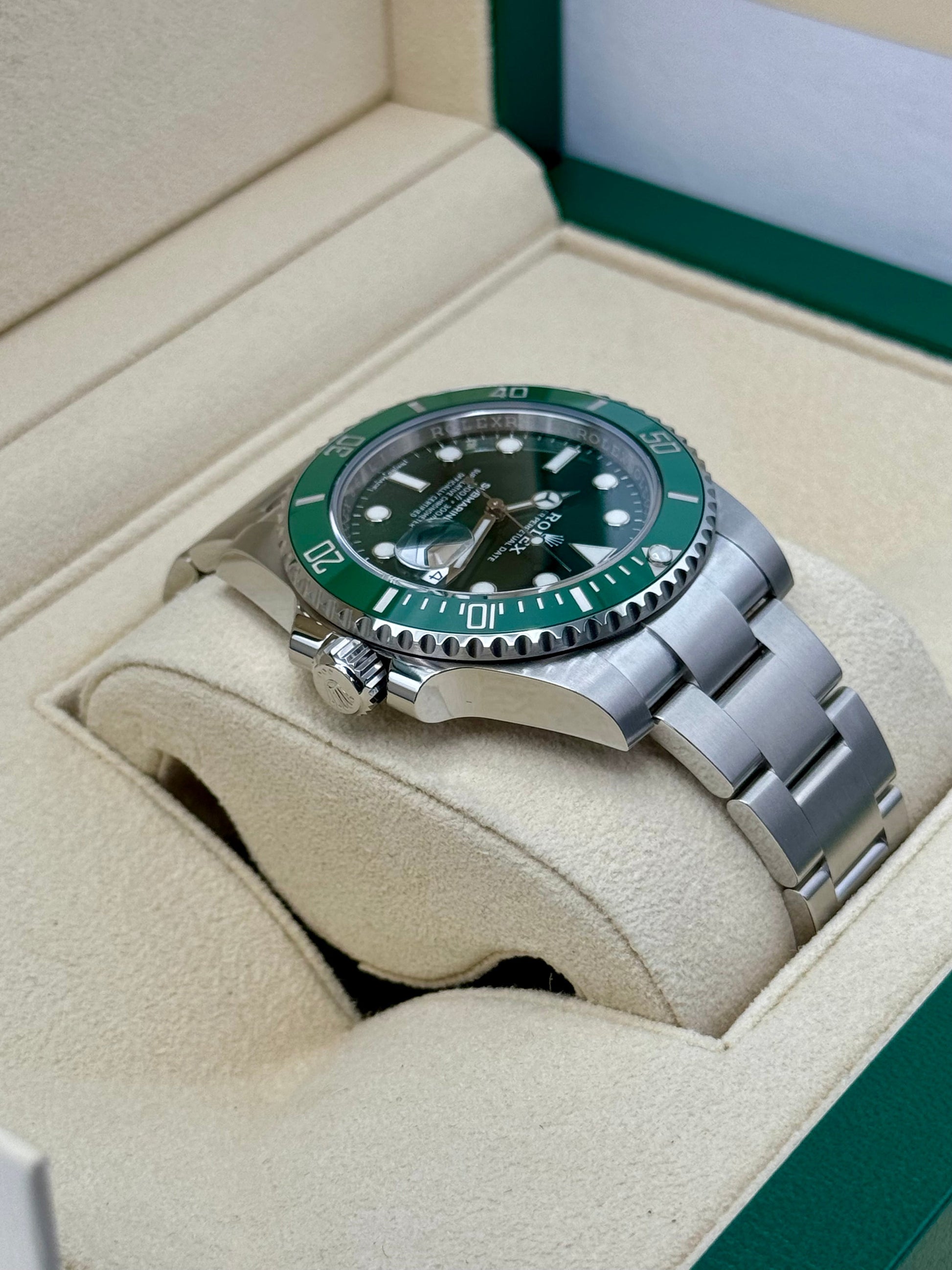 NEW 2020 Rolex Submariner "Hulk" 40mm 116610LV Green Dial - MyWatchLLC