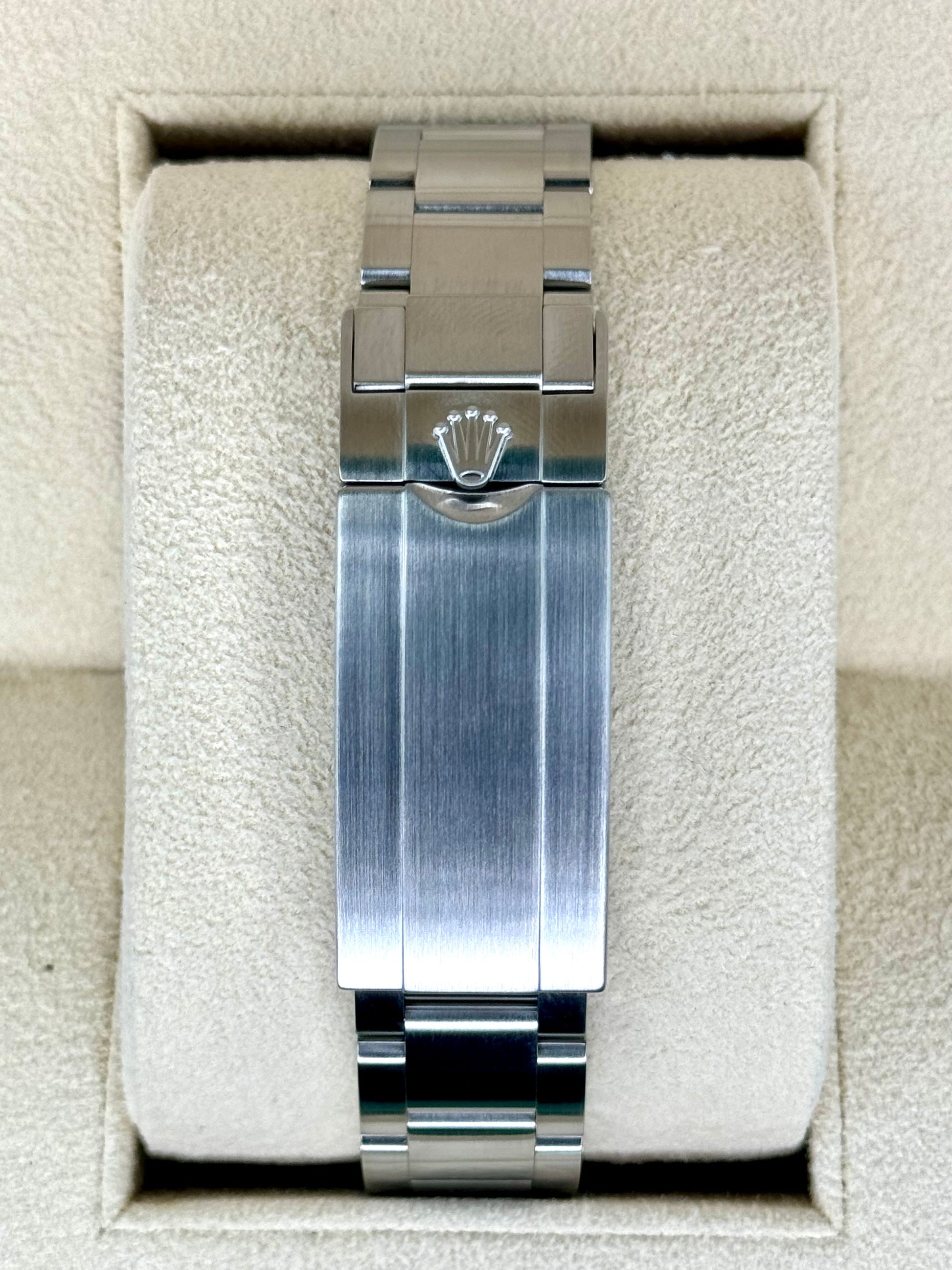 2018 Submariner “Hulkâ€?40mm 116610LV Stainless Steel Green Dial - MyWatchLLC