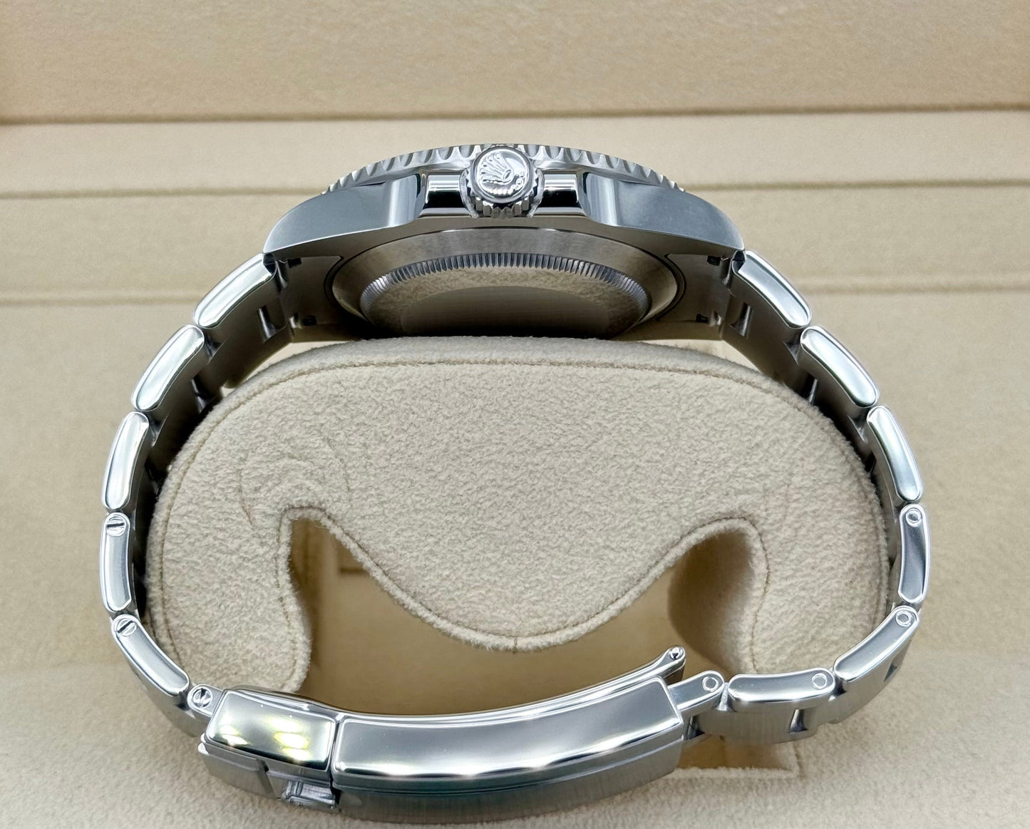 2018 Submariner “Hulkâ€?40mm 116610LV Stainless Steel Green Dial - MyWatchLLC