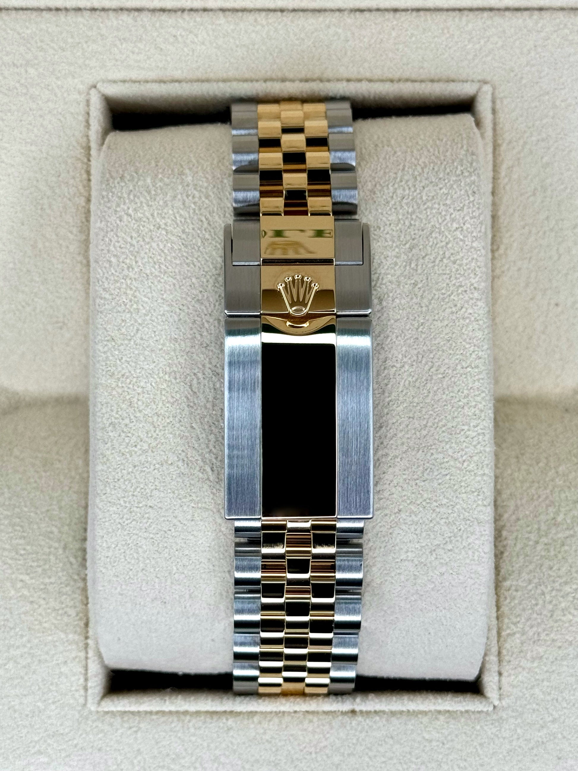 2024 Rolex GMT-Master II 40mm 126713GRNR Two-Tone Jubilee Black Dial - MyWatchLLC