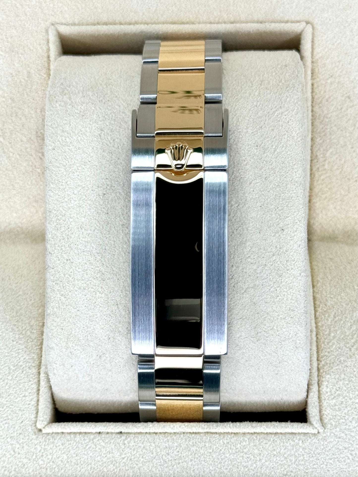 Rolex Submariner “Bluesyâ€?40mm 116613LB Two-Tone Flat Blue Dial - MyWatchLLC