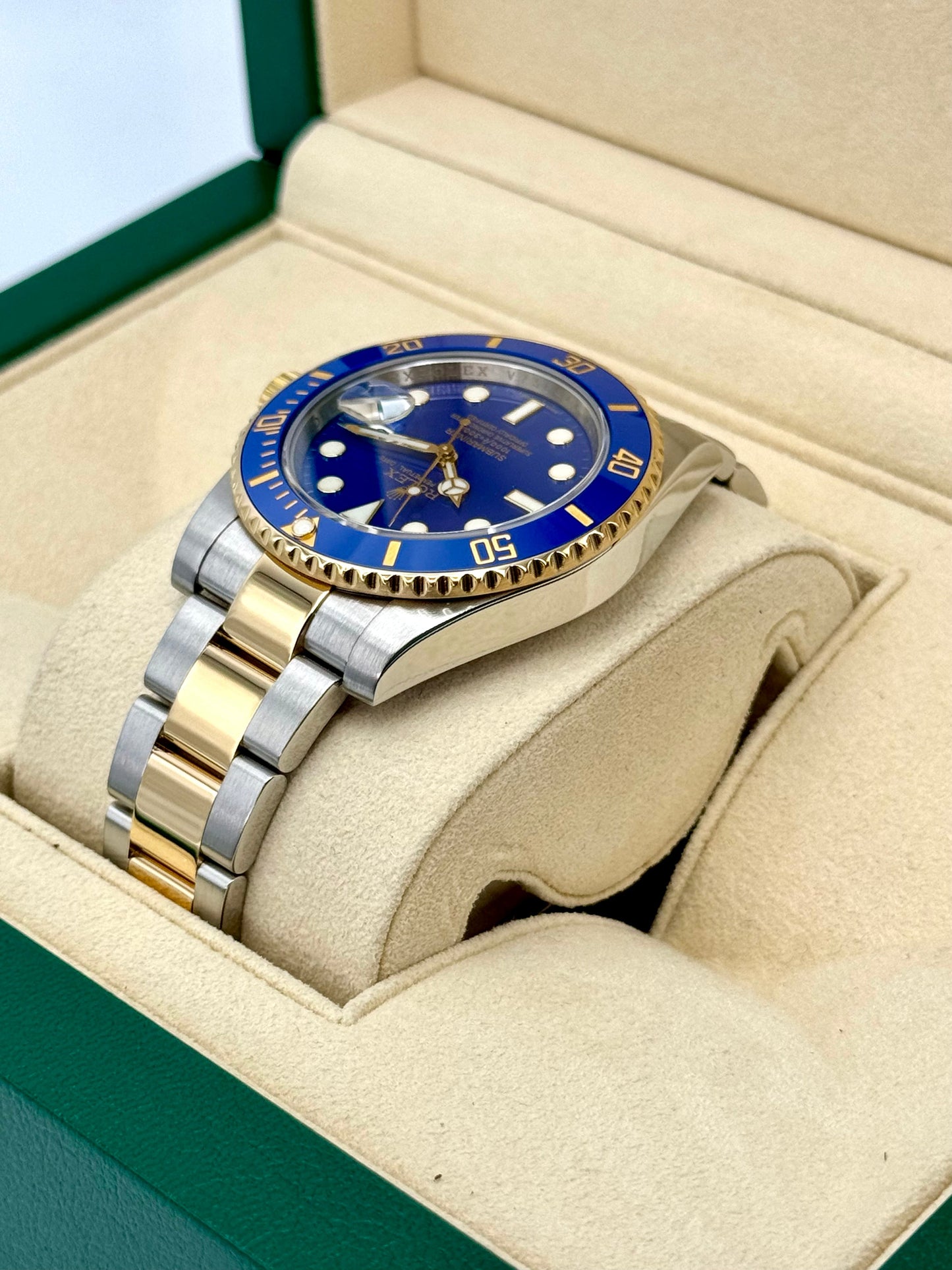 Rolex Submariner “Bluesyâ€?40mm 116613LB Two-Tone Flat Blue Dial - MyWatchLLC
