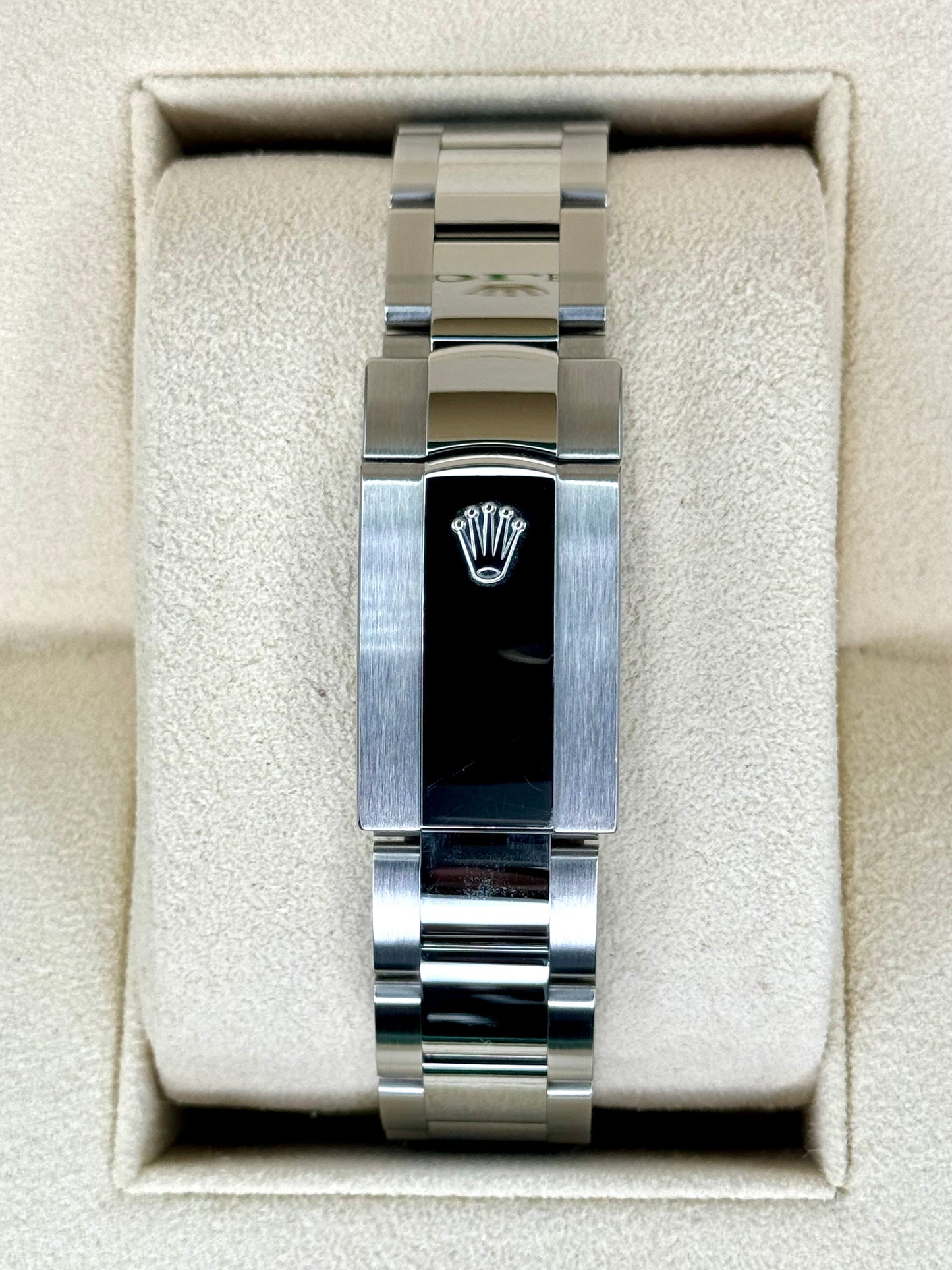 2023 Rolex Datejust 41mm 126300 Stainless Steel Oyster Wimbledon Dial - MyWatchLLC