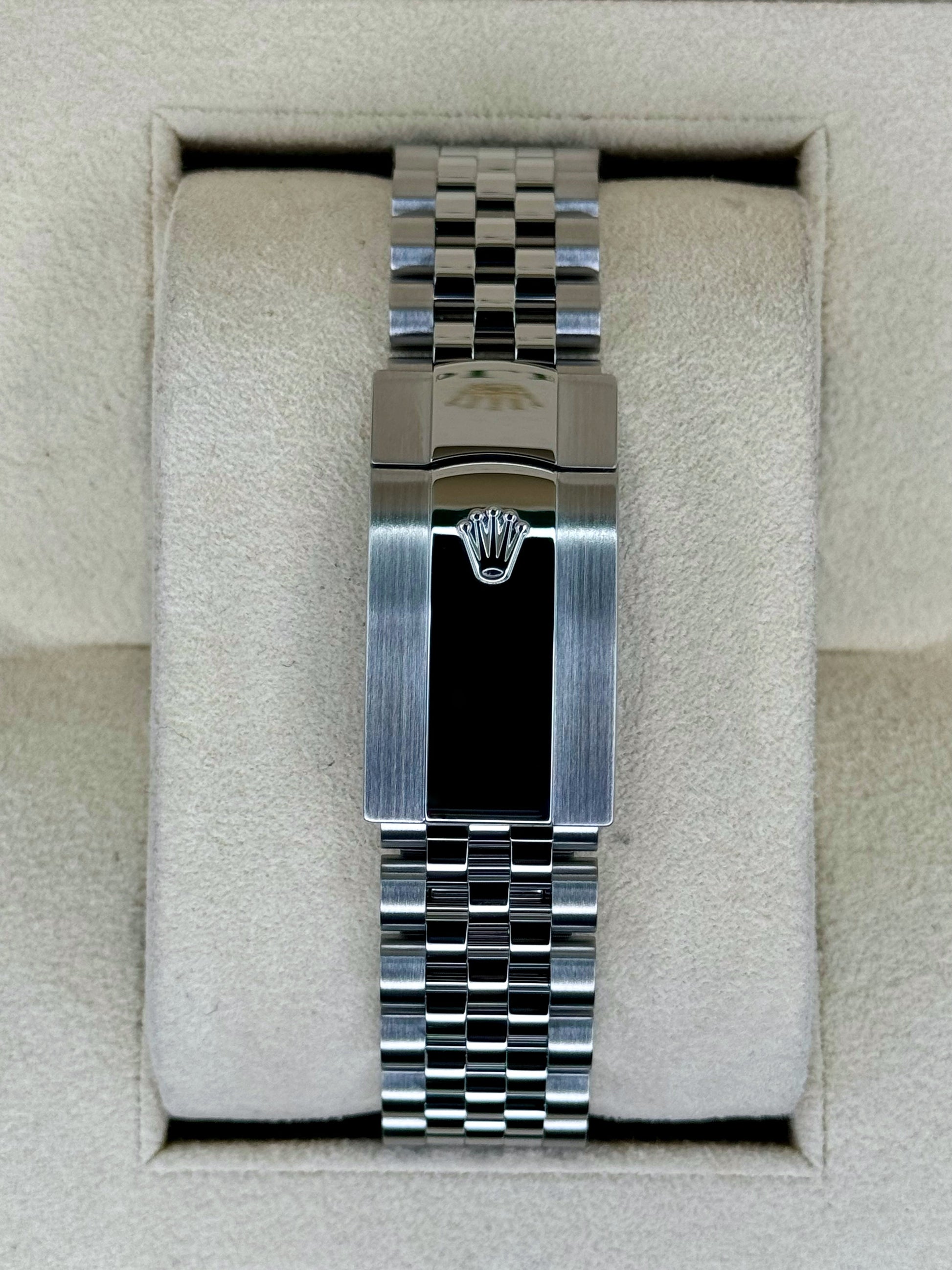 2021 Rolex Datejust 41mm 126334 Stainless Steel Jubilee White Dial - MyWatchLLC