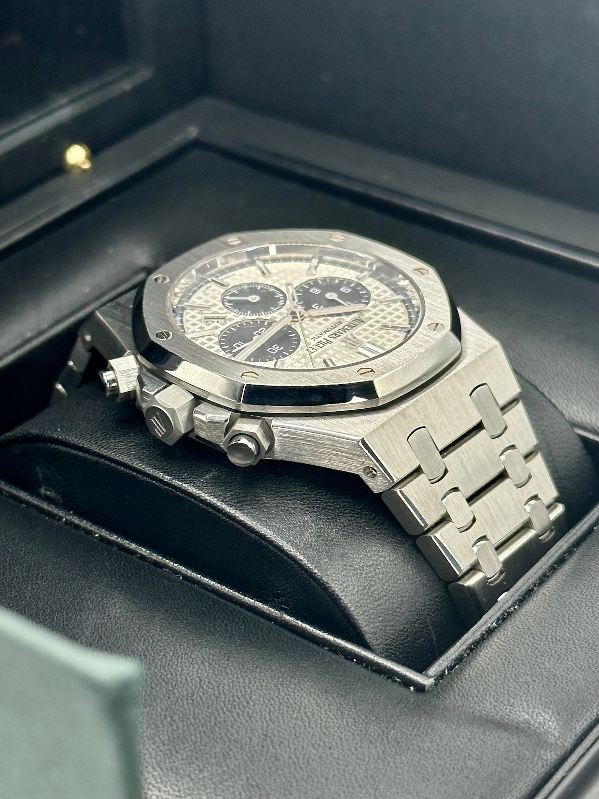 Audemars Piguet Royal Oak 41mm 26331ST Chronograph Panda - MyWatchLLC