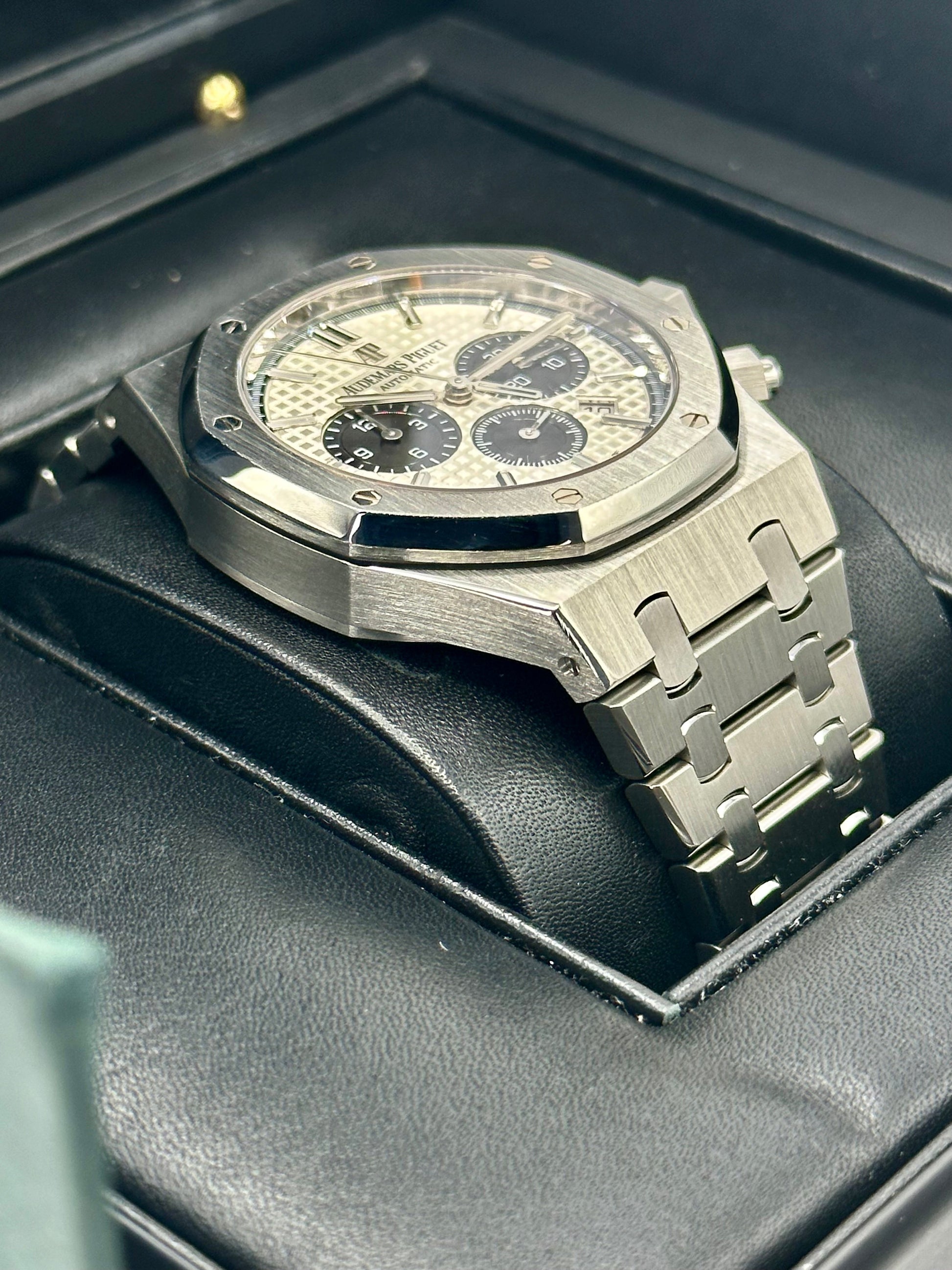 Audemars Piguet Royal Oak 41mm 26331ST Chronograph Panda - MyWatchLLC
