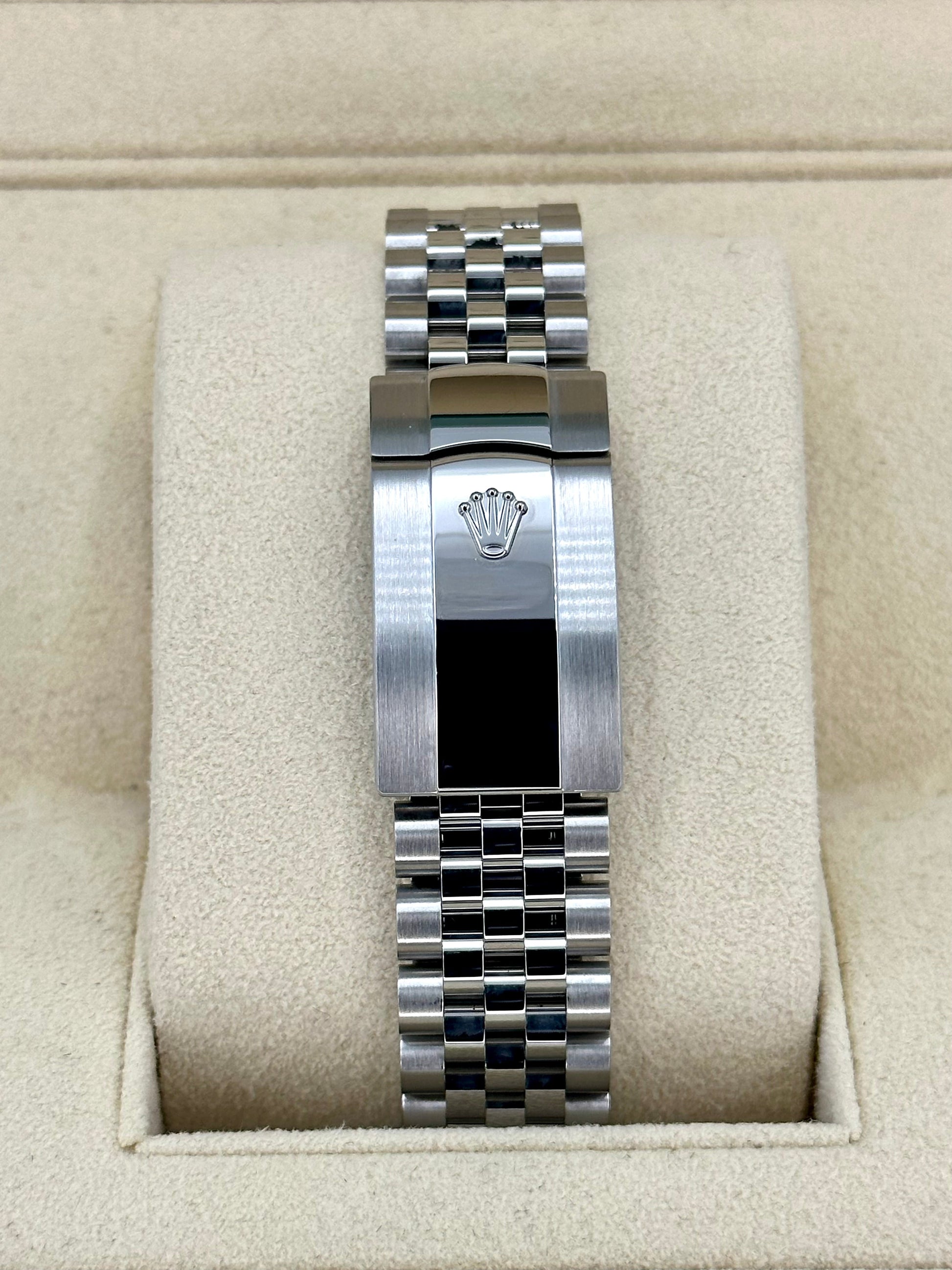 2022 Rolex Datejust 36mm 126234 Jubilee Blue Dial - MyWatchLLC