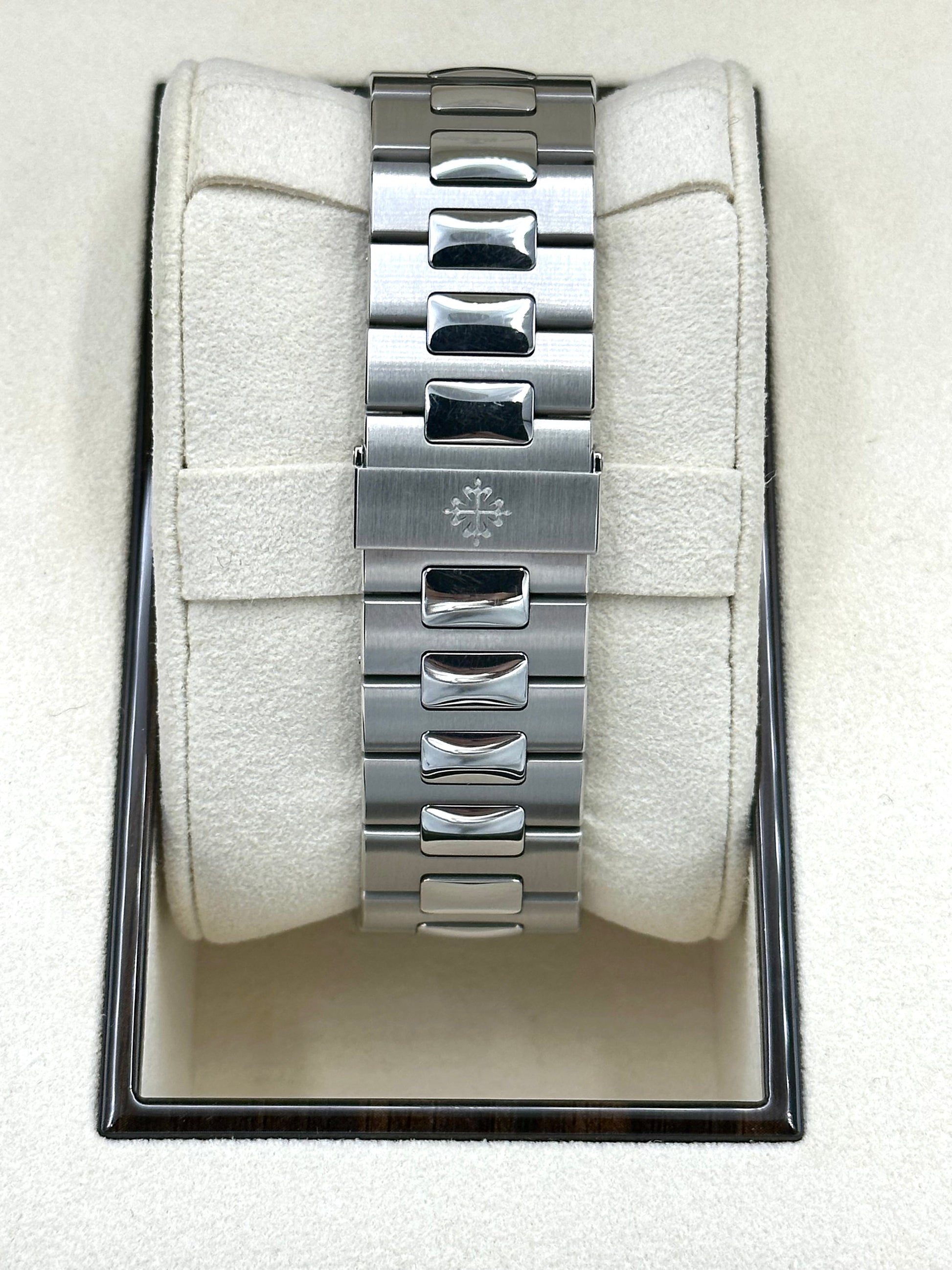 Patek Philippe 40mm 5711/1A Nautilus Stainless Steel Blue Dial - MyWatchLLC