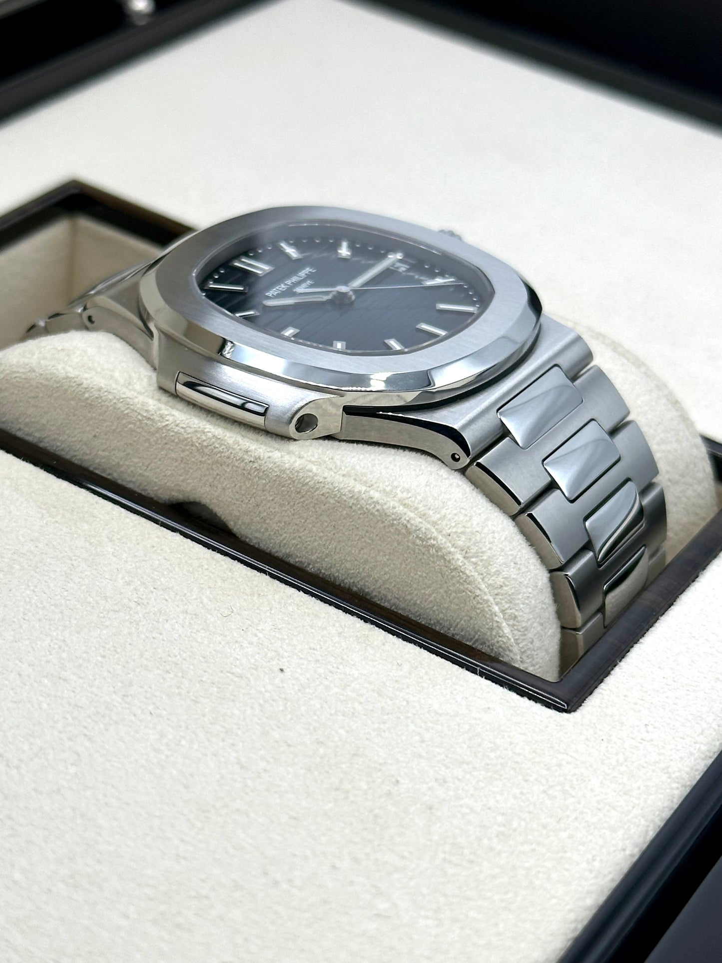 Patek Philippe 40mm 5711/1A Nautilus Stainless Steel Blue Dial - MyWatchLLC