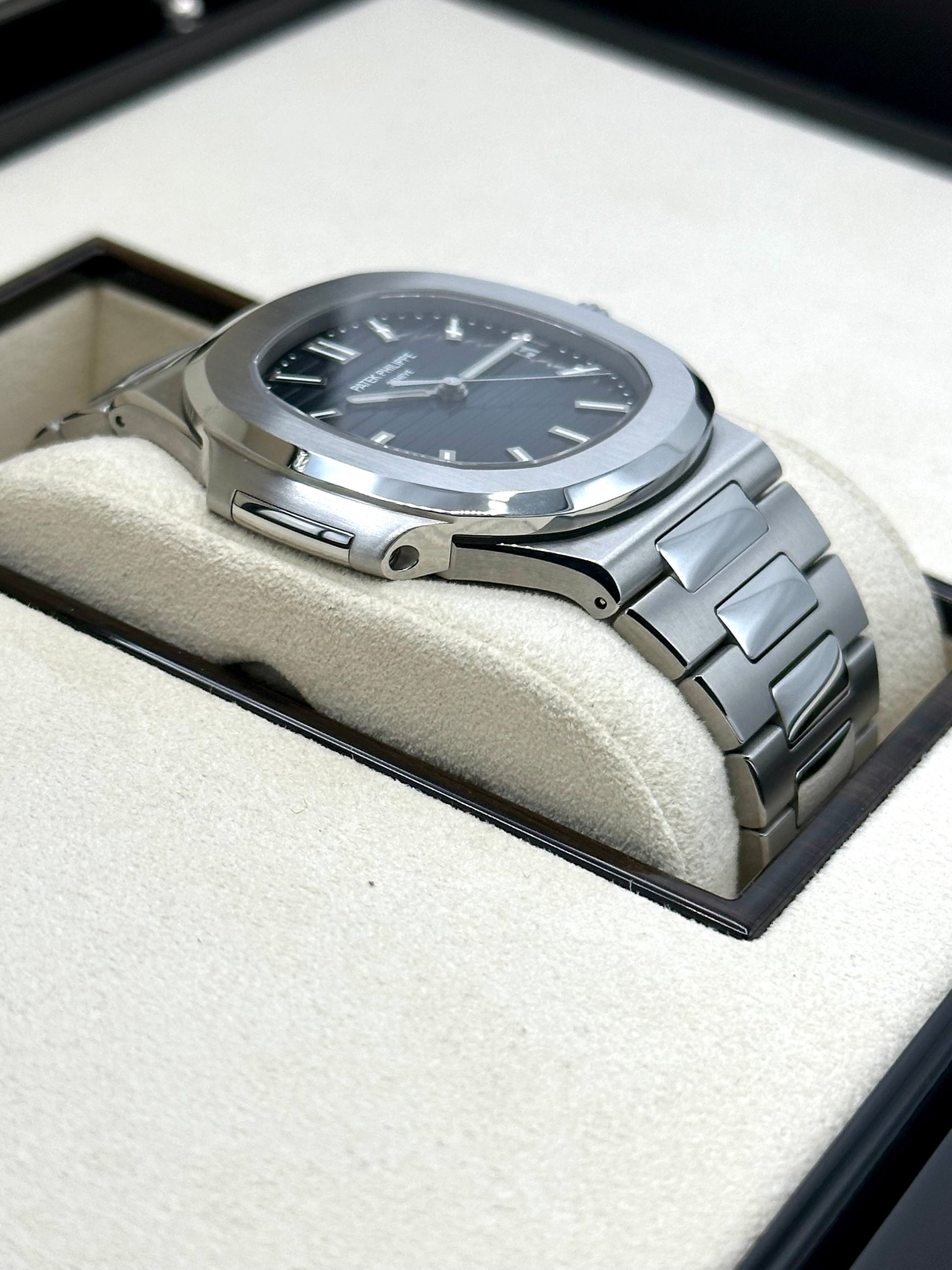 Patek Philippe 40mm 5711/1A Nautilus Stainless Steel Blue Dial - MyWatchLLC