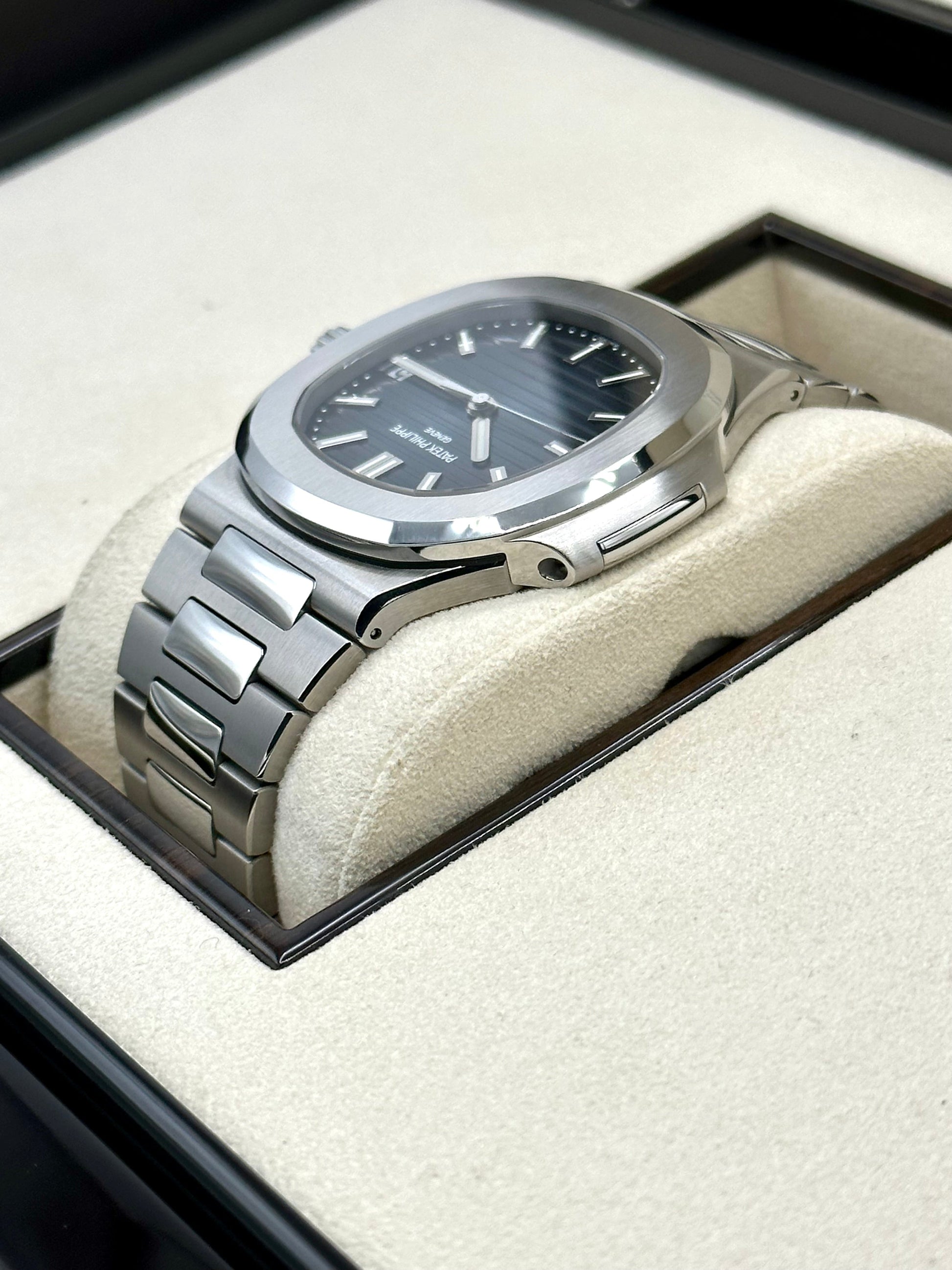 Patek Philippe 40mm 5711/1A Nautilus Stainless Steel Blue Dial - MyWatchLLC