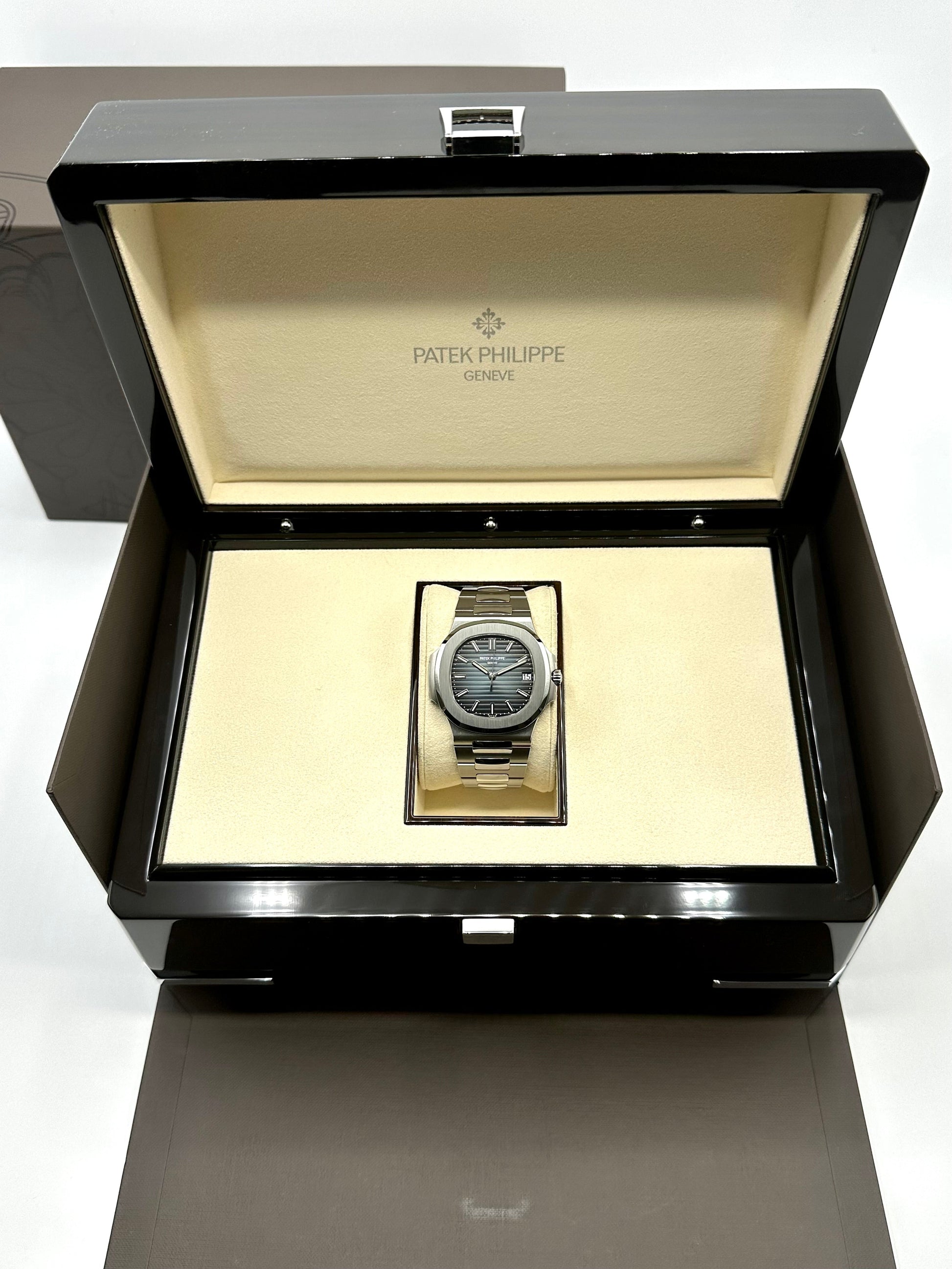 Patek Philippe 40mm 5711/1A Nautilus Stainless Steel Blue Dial - MyWatchLLC