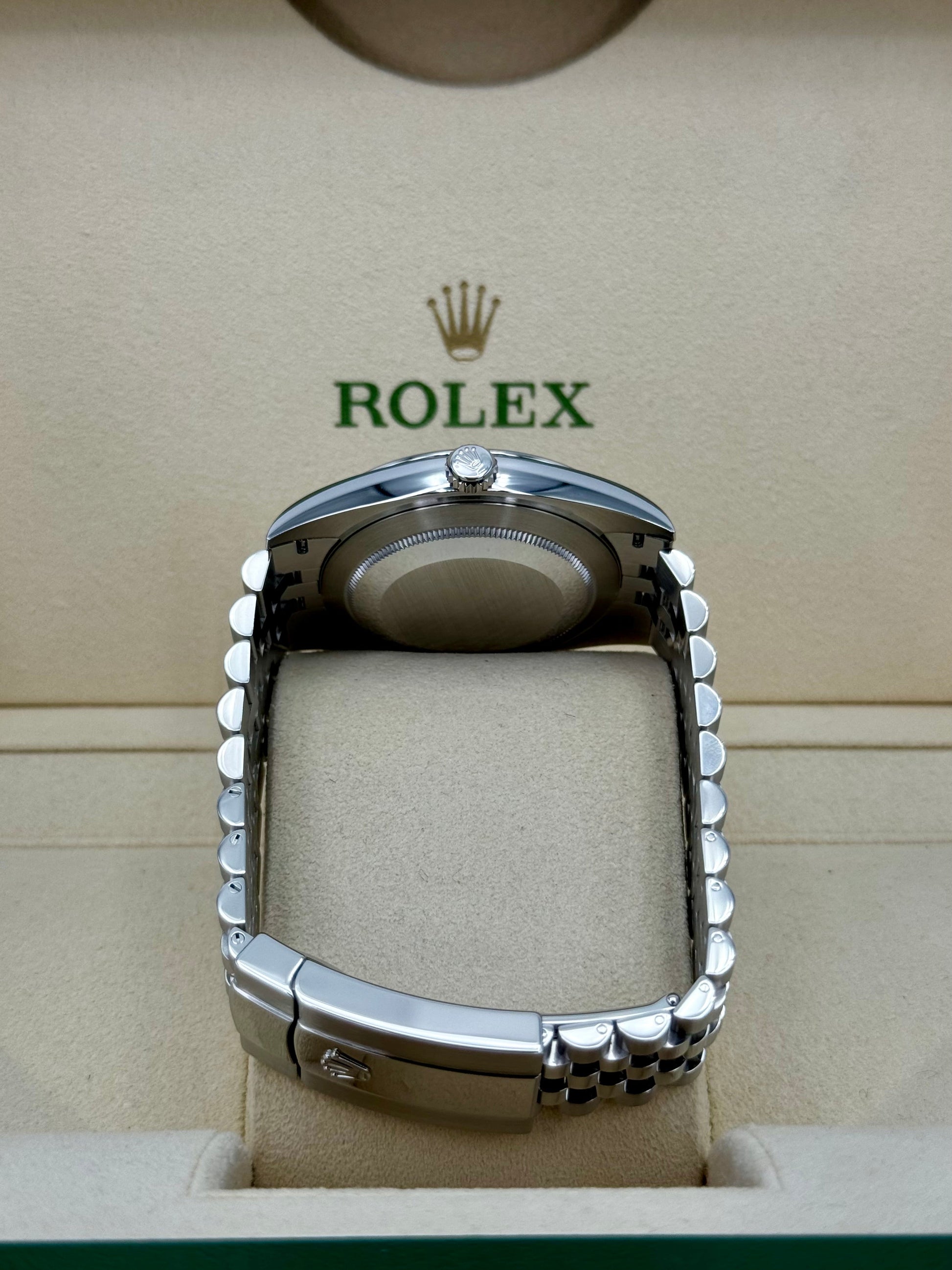 2022 Rolex Datejust 41mm 126300 Jubilee Green Dial - MyWatchLLC