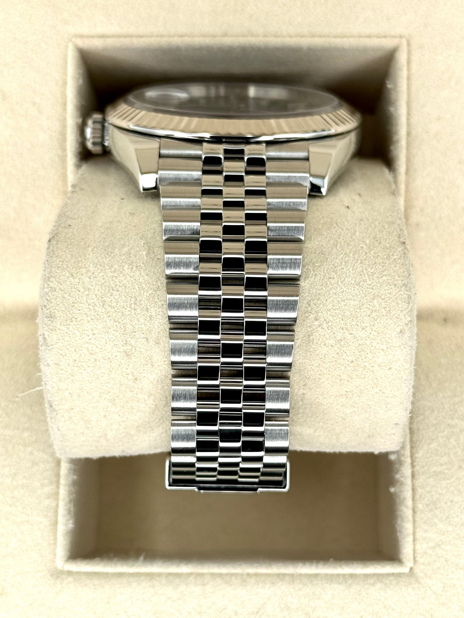 2019 Rolex Datejust 41mm 126334 Stainless Steel Jubilee Black Dial - MyWatchLLC