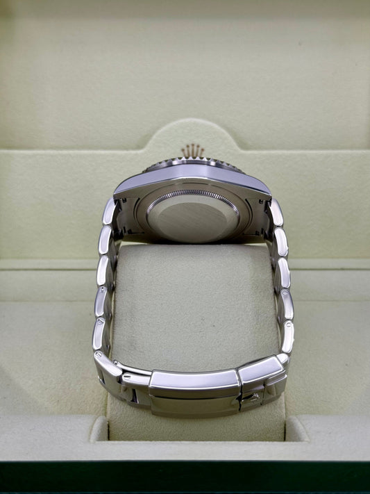 Rolex GMT-Master II 40mm 116710LN Stainless Steel Black Dial - MyWatchLLC