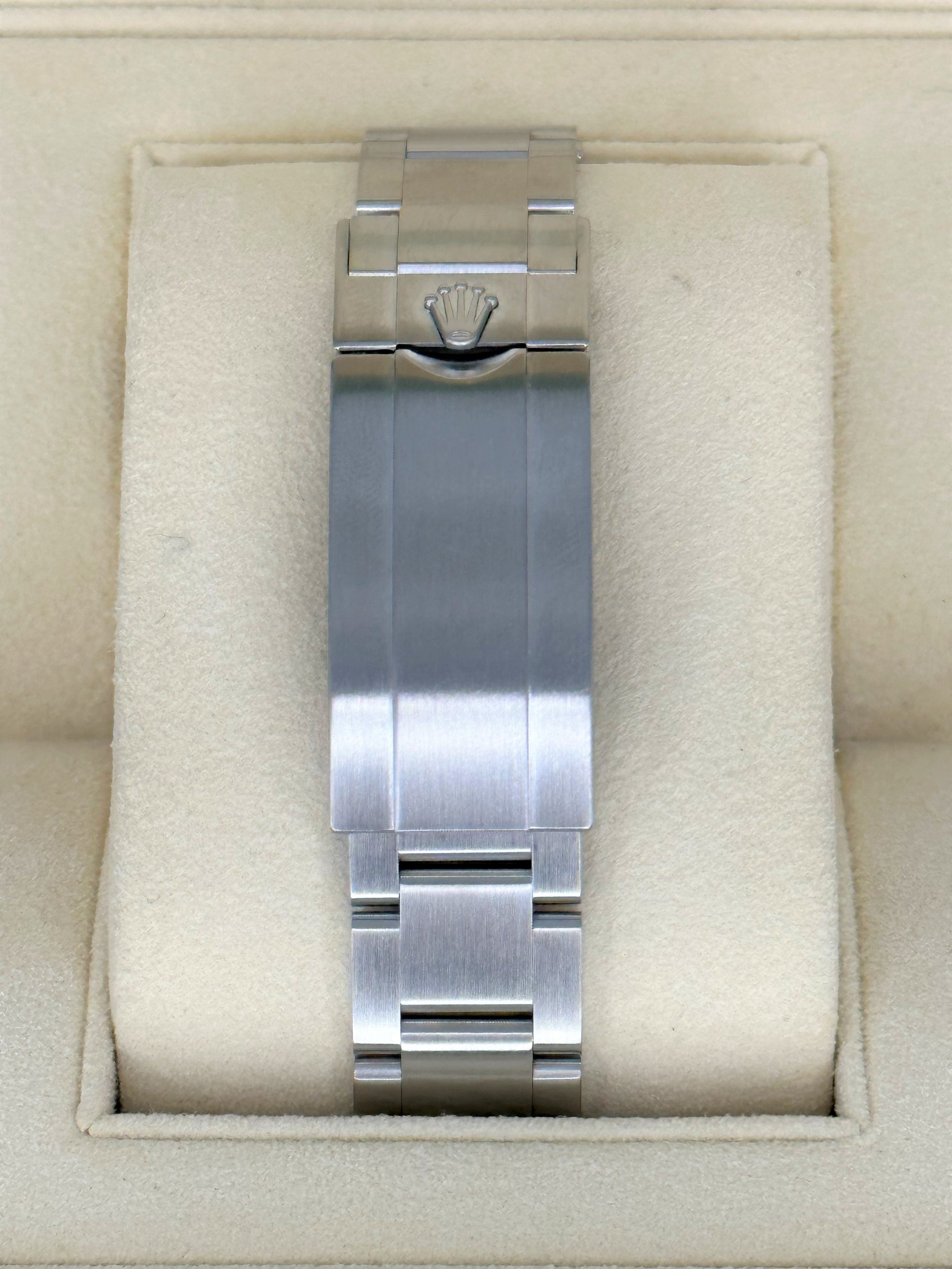 2018 Rolex Submariner "Hulk" 40mm 116610LV Stainless Steel Green Dial - MyWatchLLC