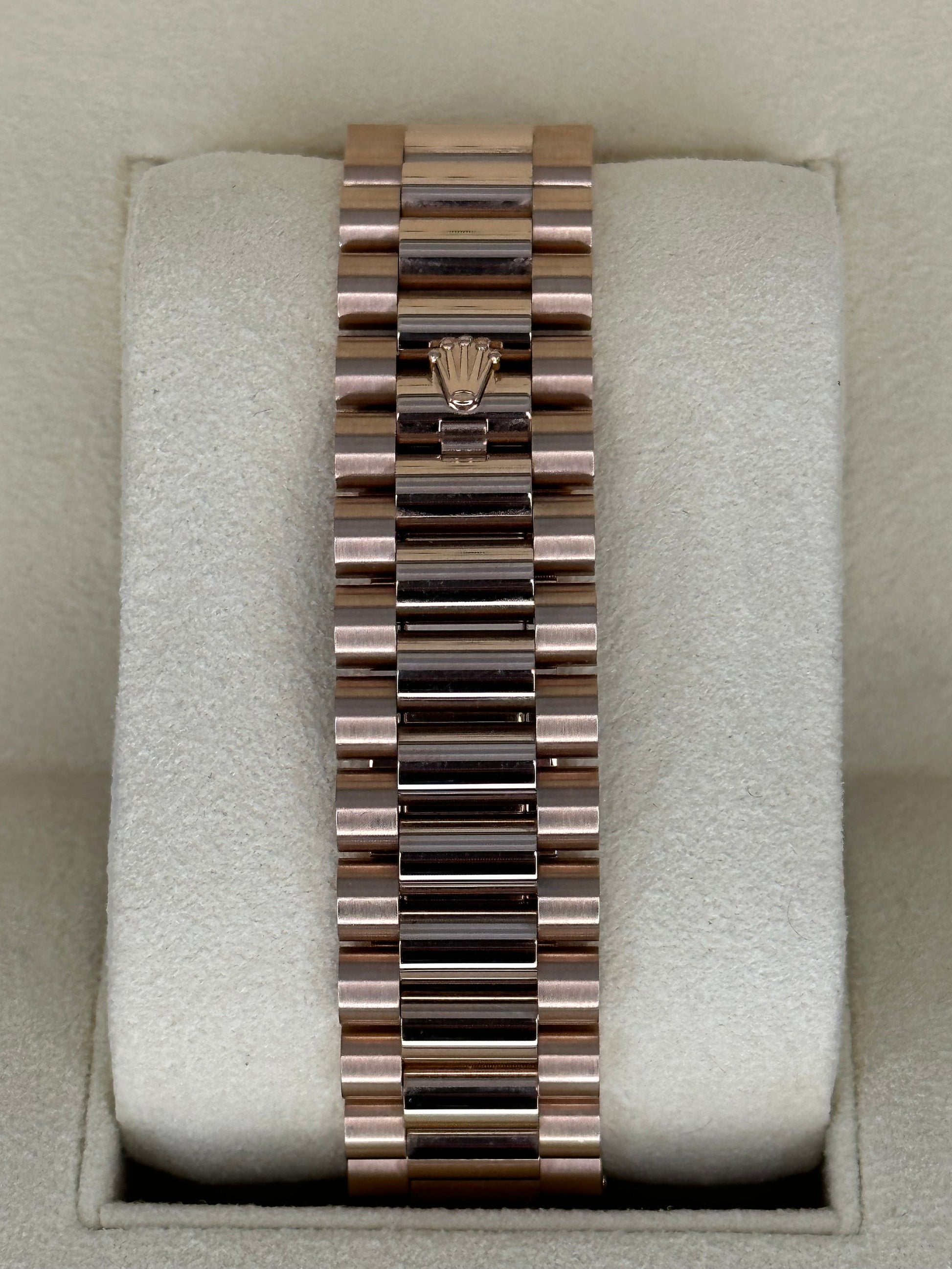 NEW 2022 Rolex Day-Date Presidential 40mm 228235 Rose Gold Olive Dial - MyWatchLLC