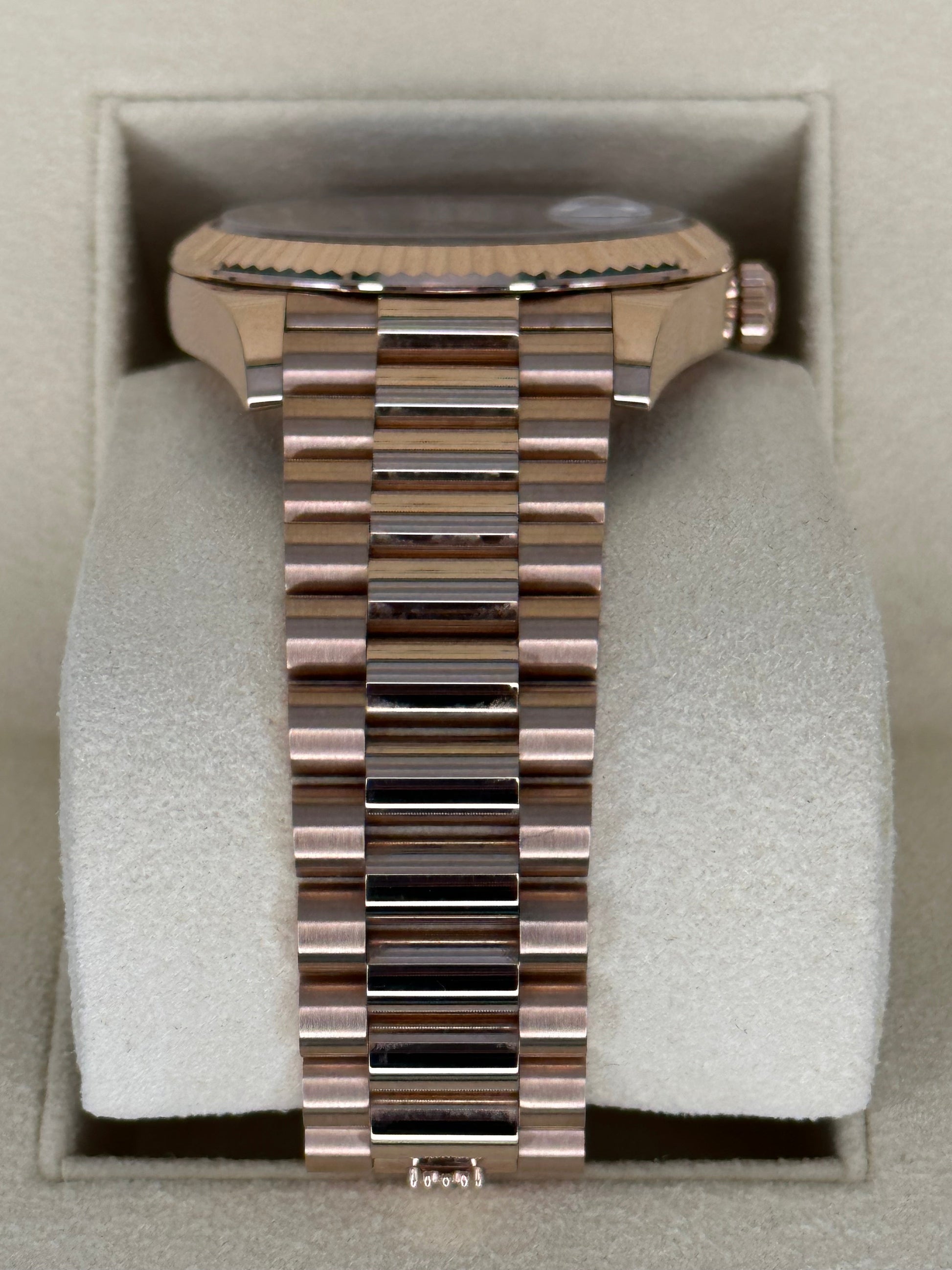 NEW 2022 Rolex Day-Date Presidential 40mm 228235 Rose Gold Olive Dial - MyWatchLLC