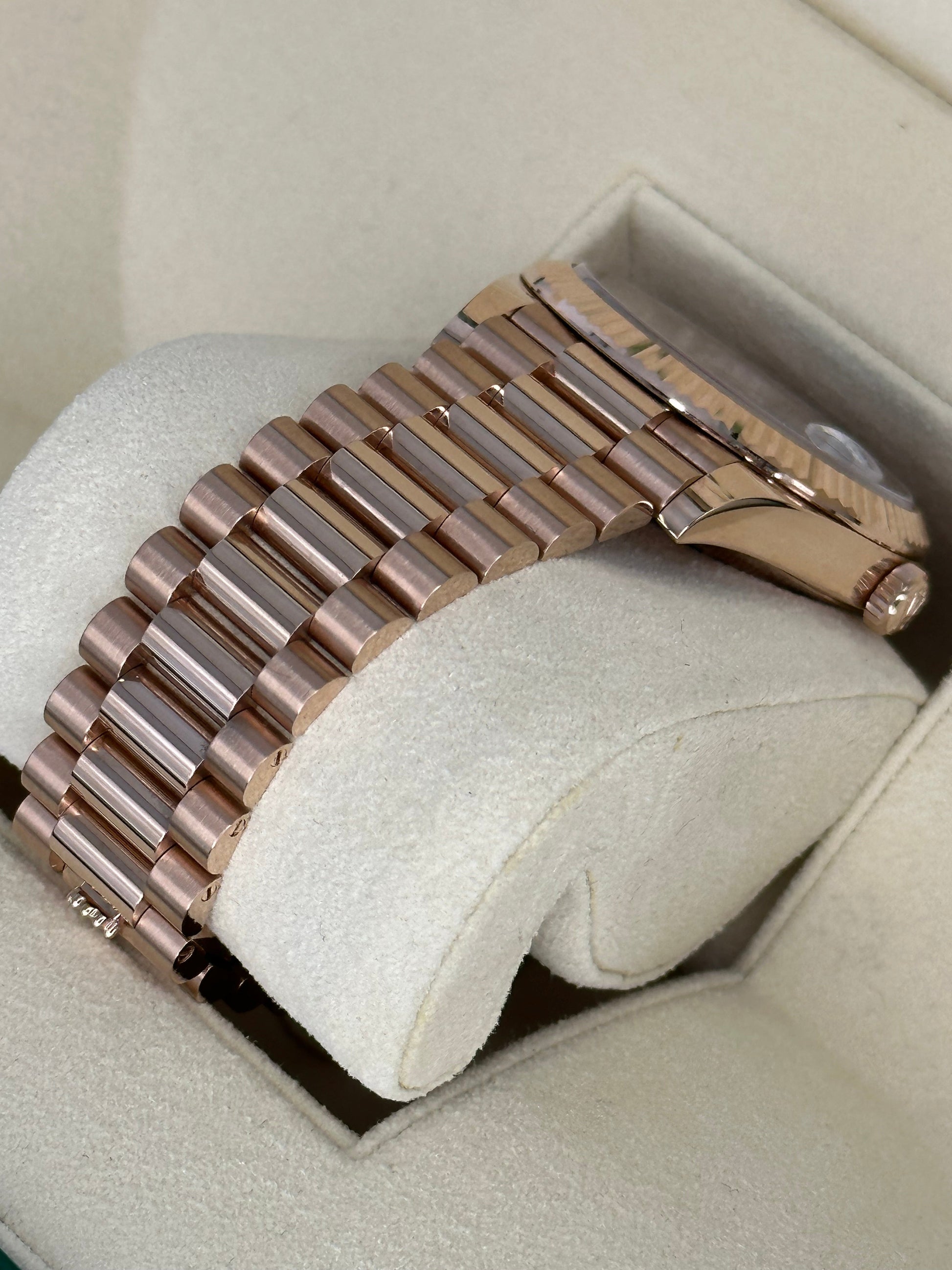 NEW 2022 Rolex Day-Date Presidential 40mm 228235 Rose Gold Olive Dial - MyWatchLLC