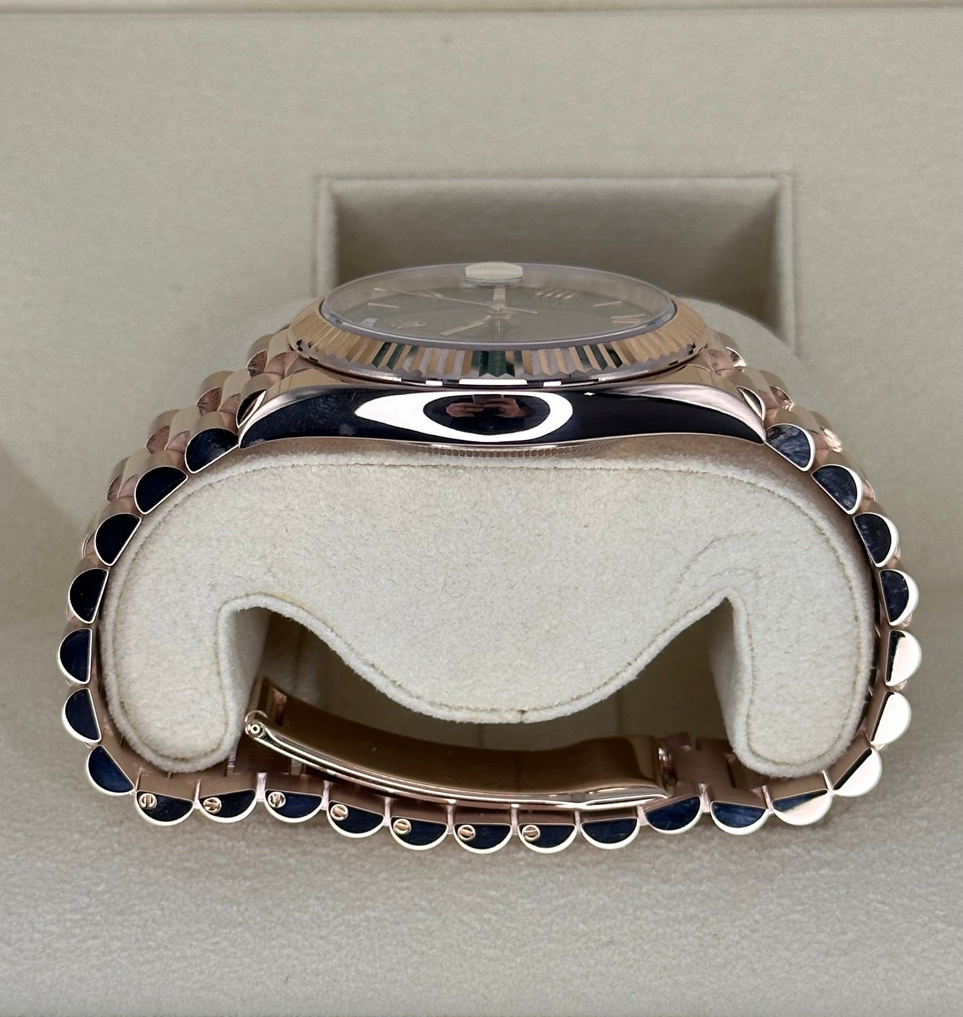 NEW 2022 Rolex Day-Date Presidential 40mm 228235 Rose Gold Olive Dial - MyWatchLLC