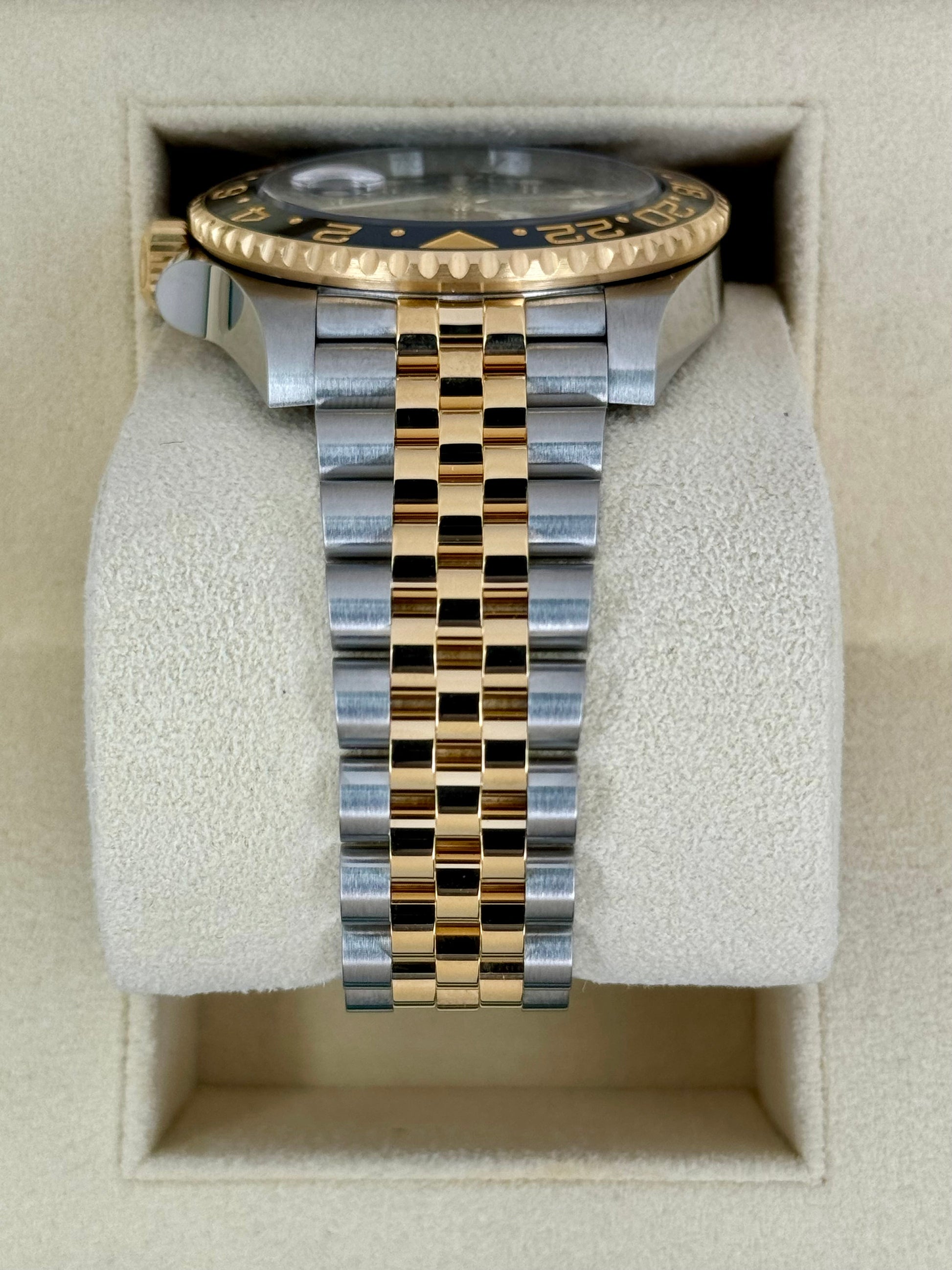 2024 Rolex GMT-Master II 40mm 126713GRNR Two-Tone Jubilee Black Dial - MyWatchLLC