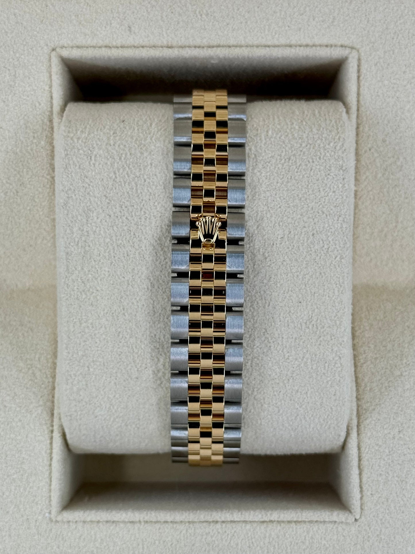 NEW 2024 Rolex Lady Datejust 28mm 279173 Jubilee Champagne Dial - MyWatchLLC