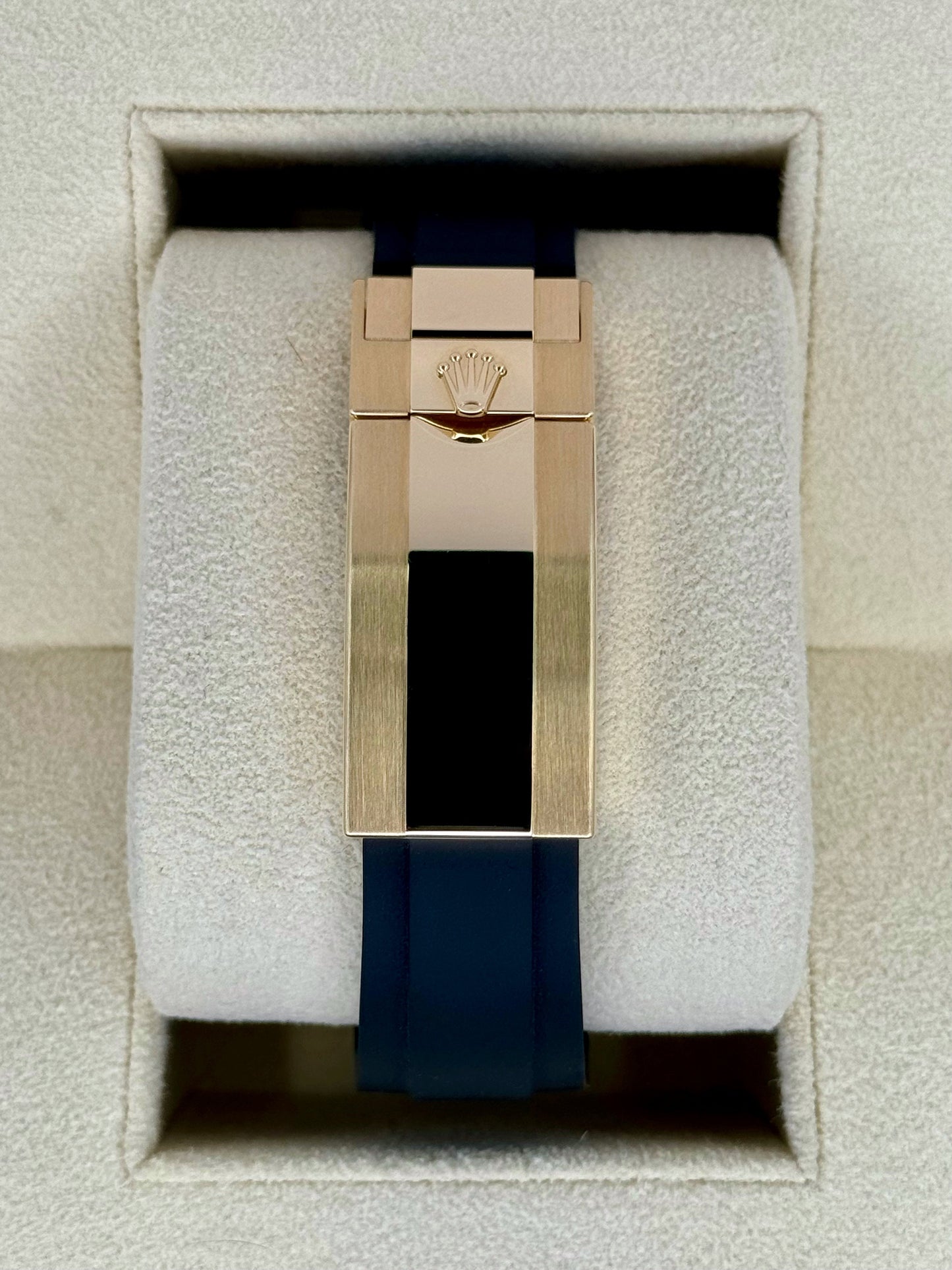 NEW 2024 Rolex Daytona 40mm 126518LN Oysterflex Champagne Dial - MyWatchLLC