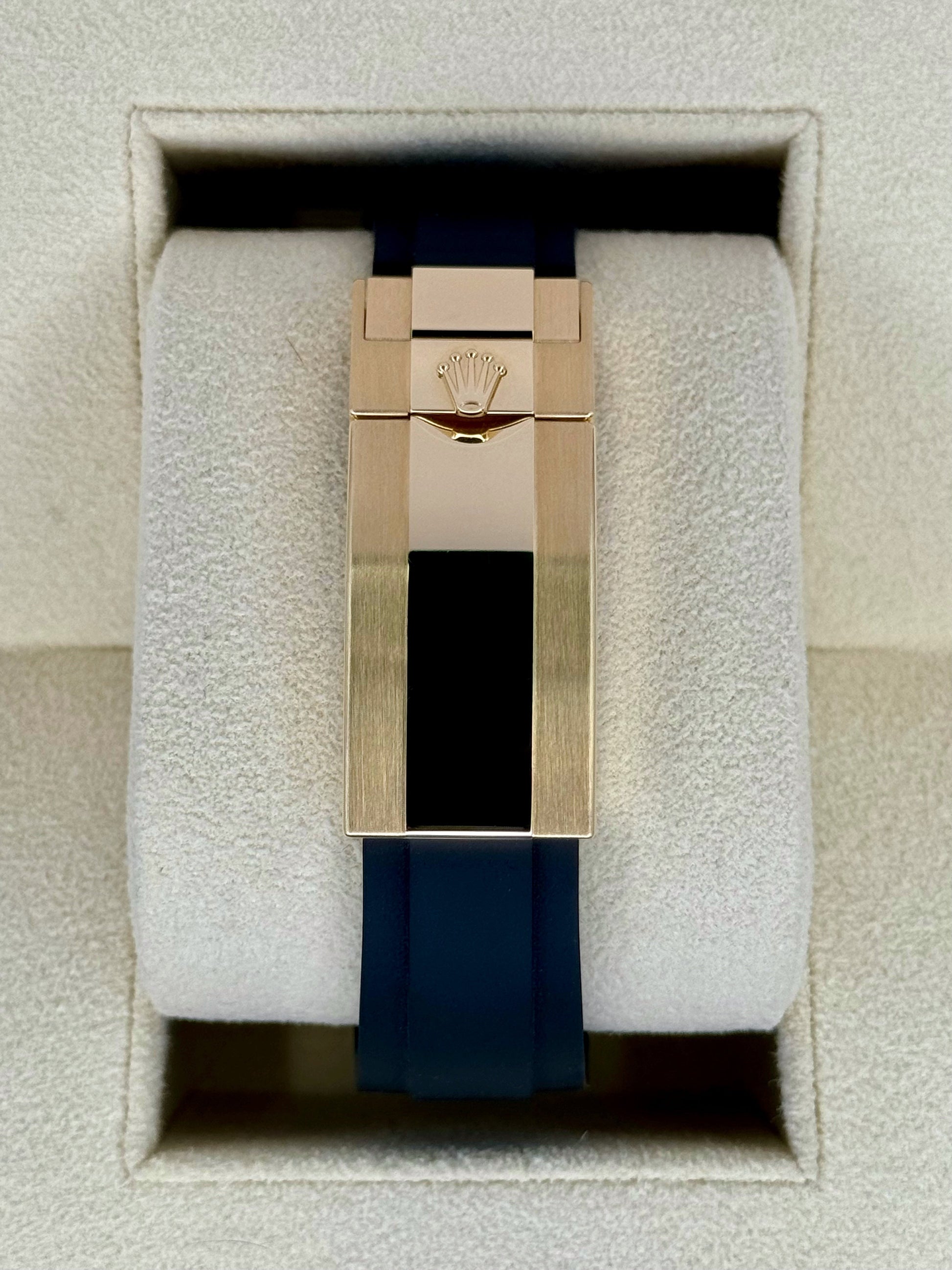 NEW 2024 Rolex Daytona 40mm 126518LN Oysterflex Champagne Dial - MyWatchLLC