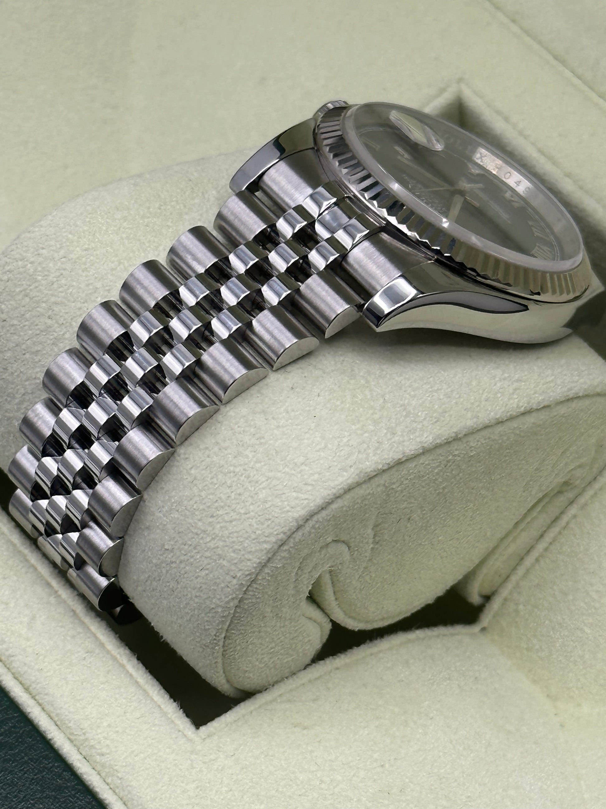 2012 Datejust 36mm 116234 Jubilee Blue Roman Numeral Dial - MyWatchLLC