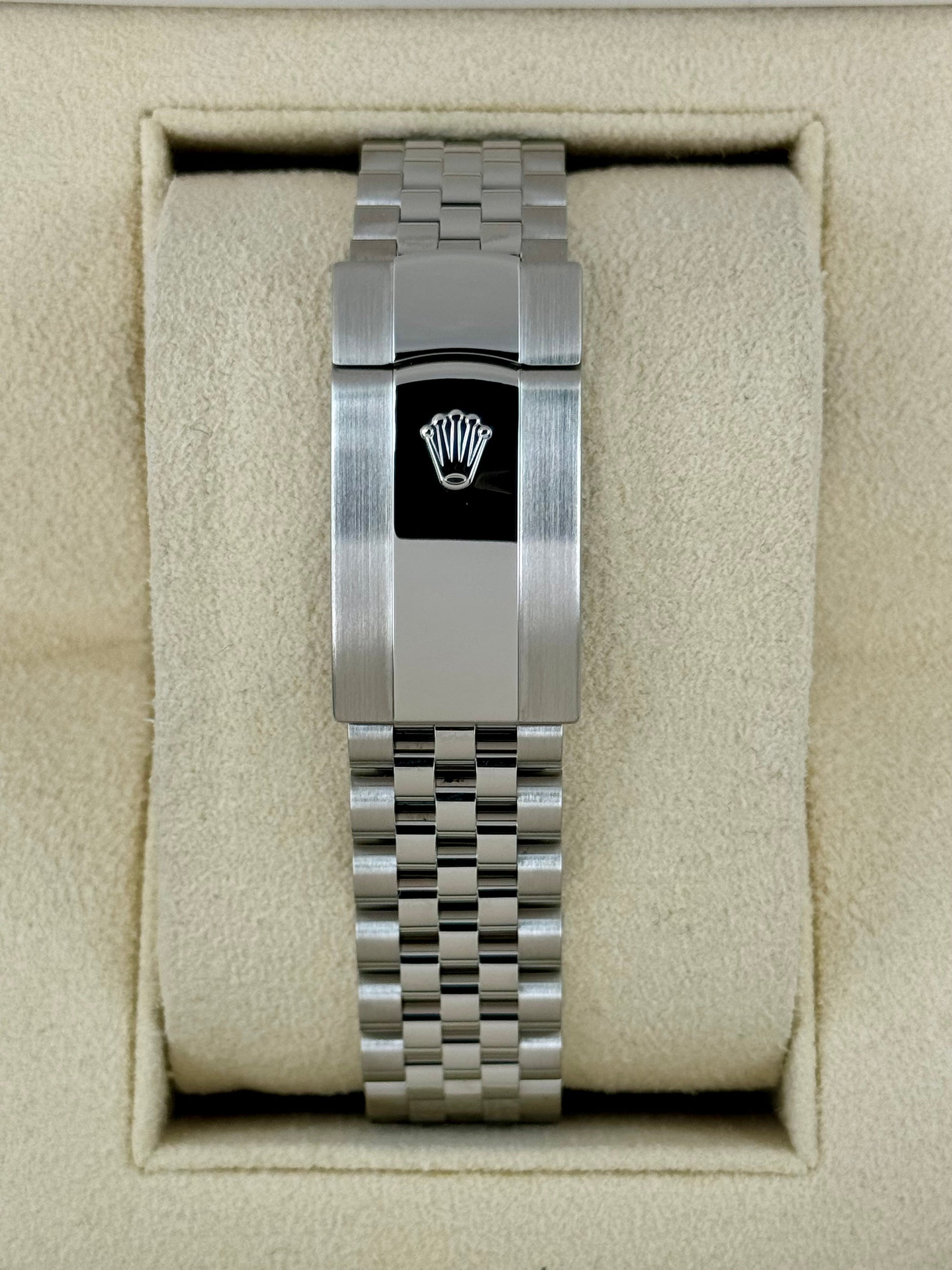 2023 Rolex Datejust 36mm 126234 Stainless Steel Jubilee Purple Dial - MyWatchLLC