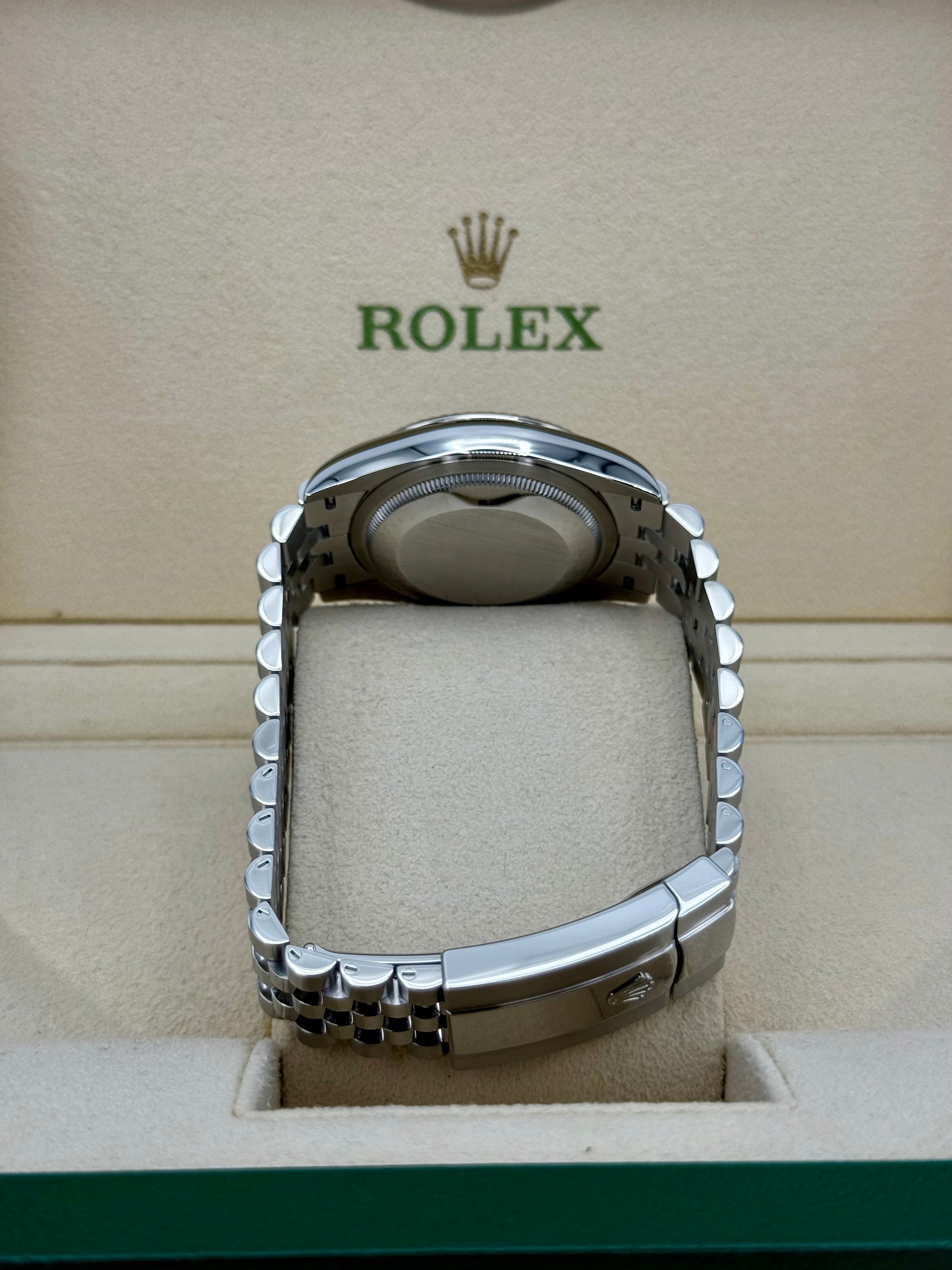 2023 Rolex Datejust 36mm 126234 Stainless Steel Jubilee Purple Dial - MyWatchLLC