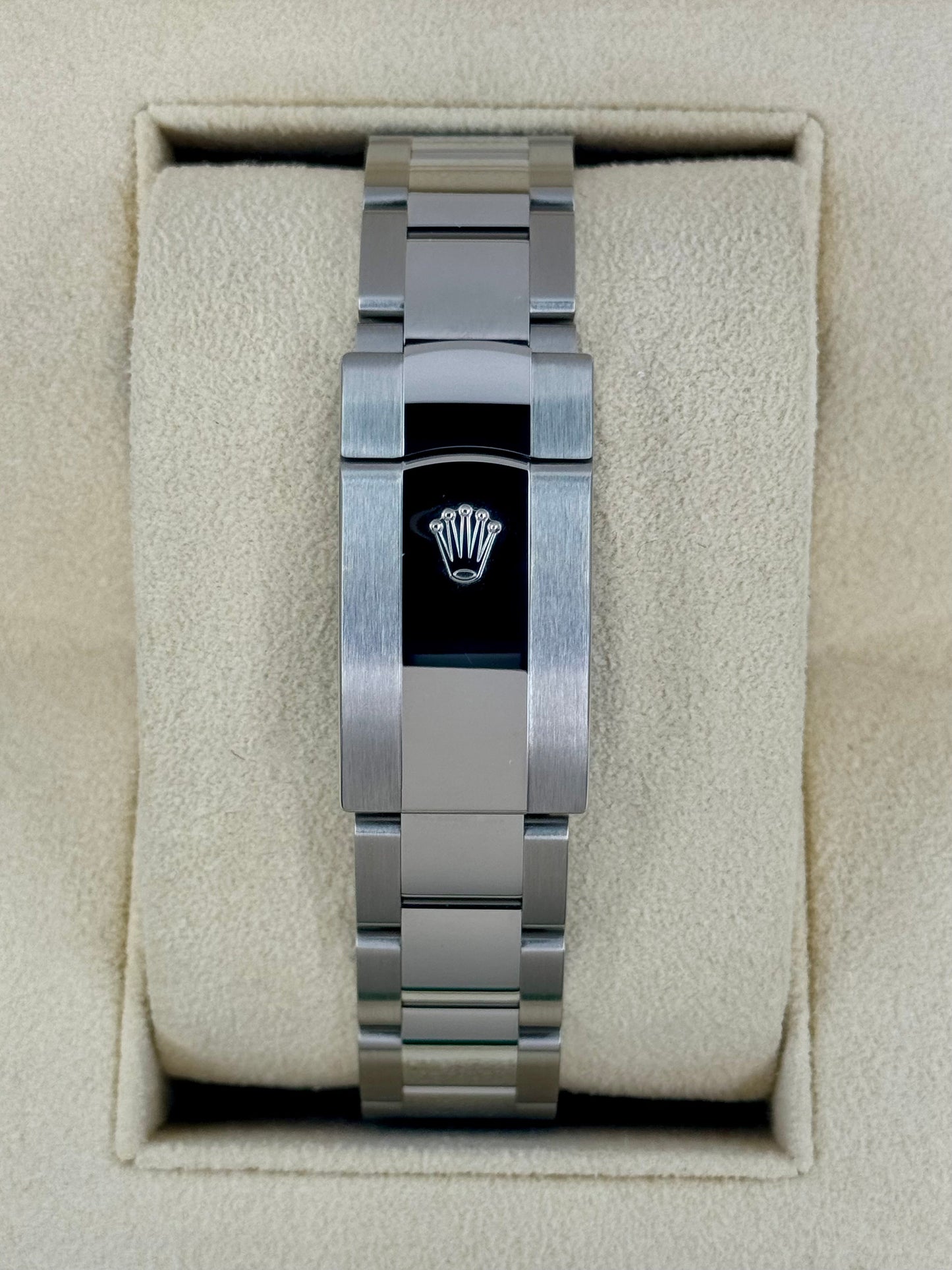 NEW 2024 Rolex Datejust 41mm 126300 Oyster Wimbledon Dial - MyWatchLLC