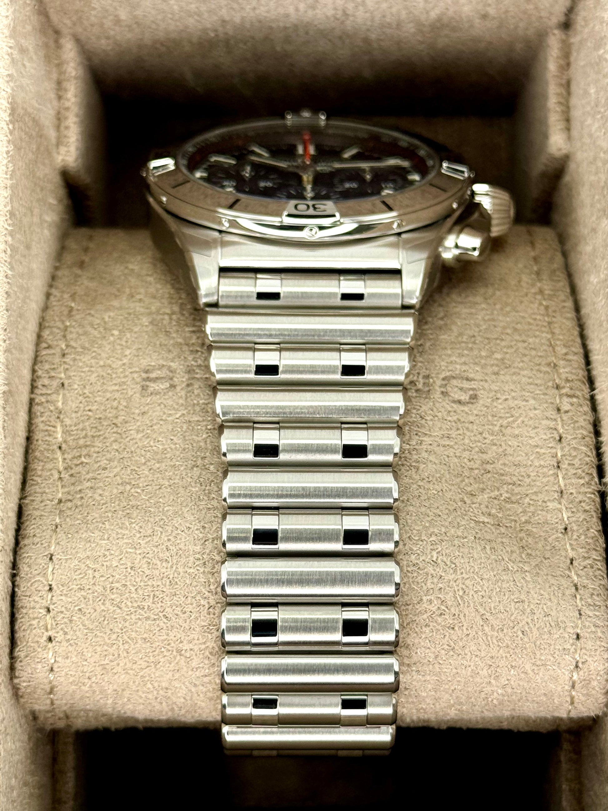 NEW 2023 Breitling Chronomat B01 42 AB0134 Stainless Steel Green Dial - MyWatchLLC