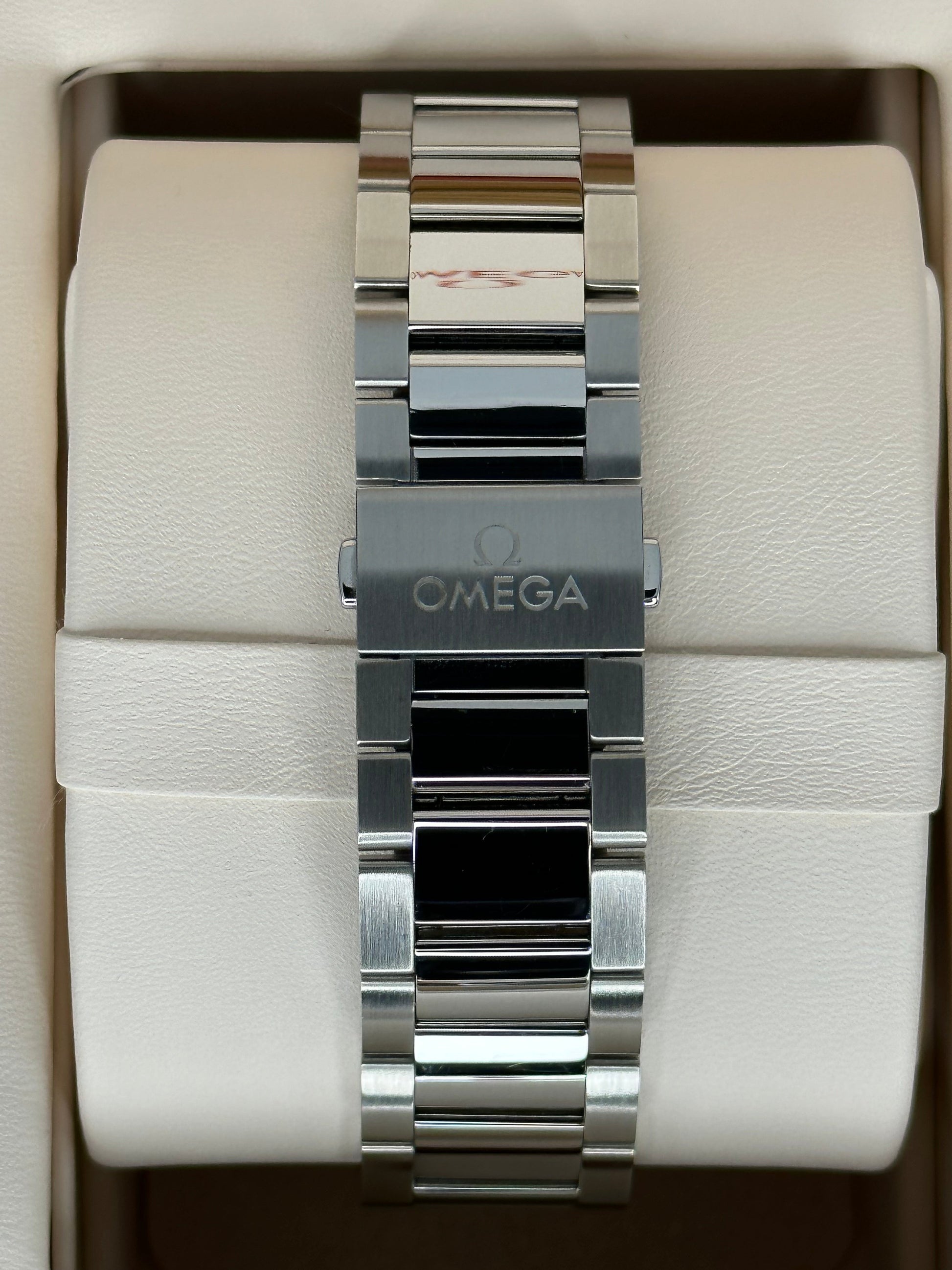2023 Omega Seamaster Aqua Terra 41mm 220.10.41.21.03.005 Blue Dial - MyWatchLLC