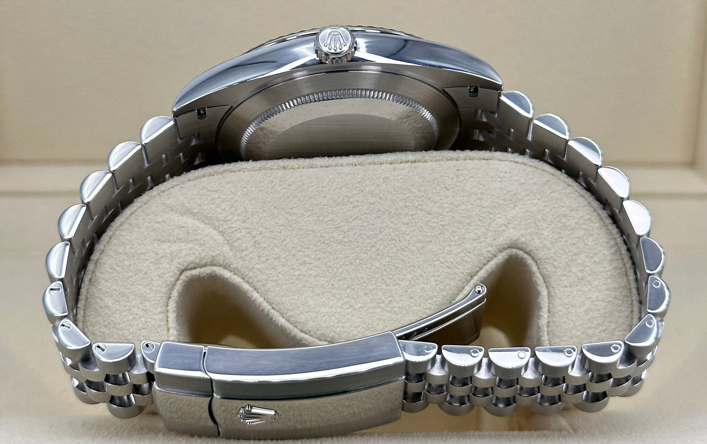 2021 Rolex Datejust 41mm 126334 Jubilee Black Diamond Dial - MyWatchLLC