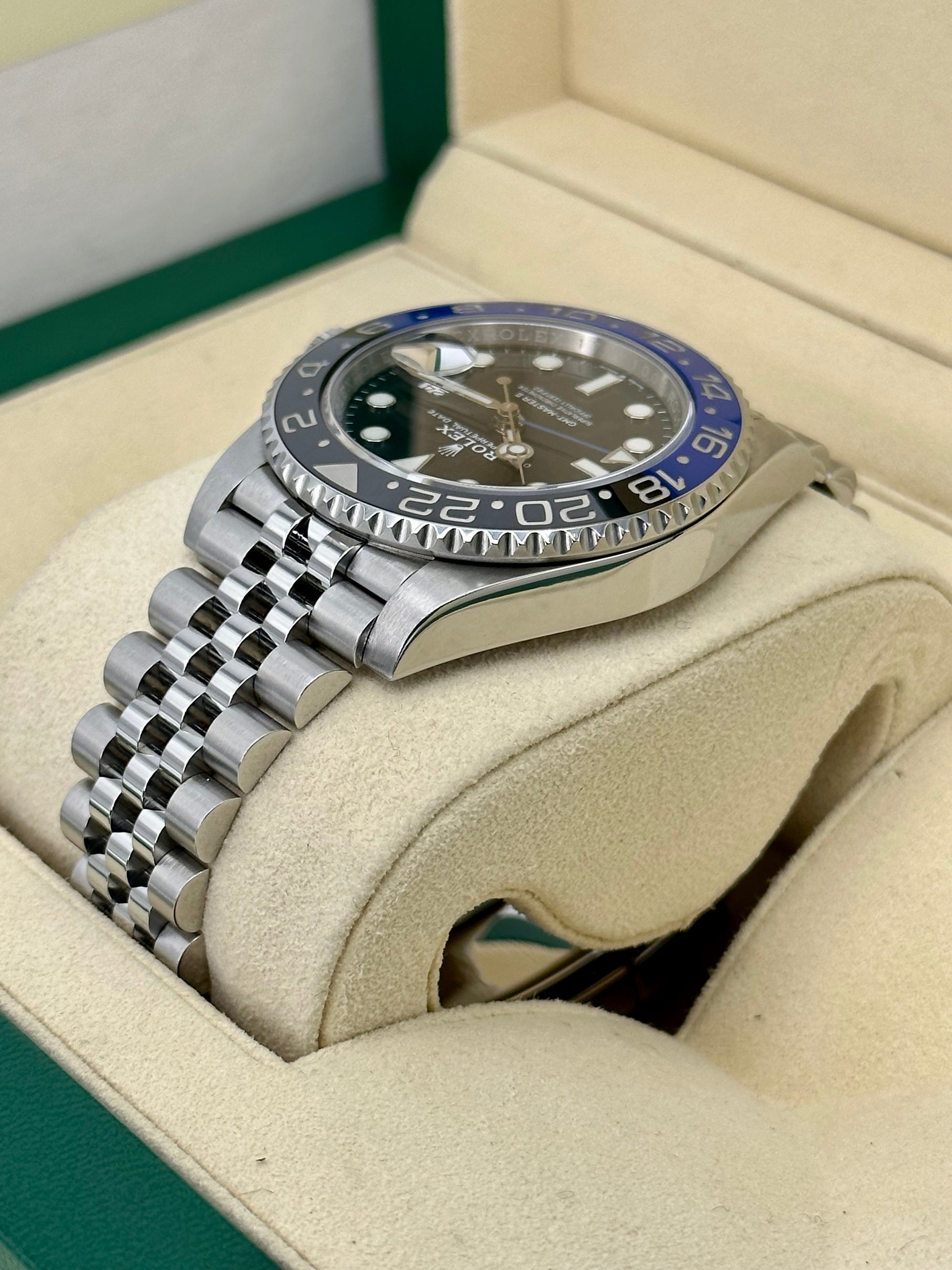 2019 Rolex GMT-Master II “Batgirlâ€?40mm 126710BLNR Jubilee Black Dial - MyWatchLLC