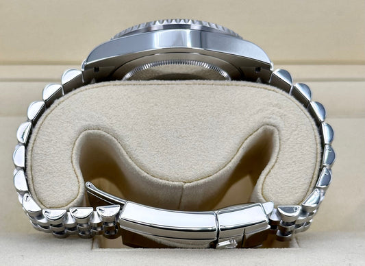 2019 Rolex GMT-Master II “Batgirlâ€?40mm 126710BLNR Jubilee Black Dial - MyWatchLLC