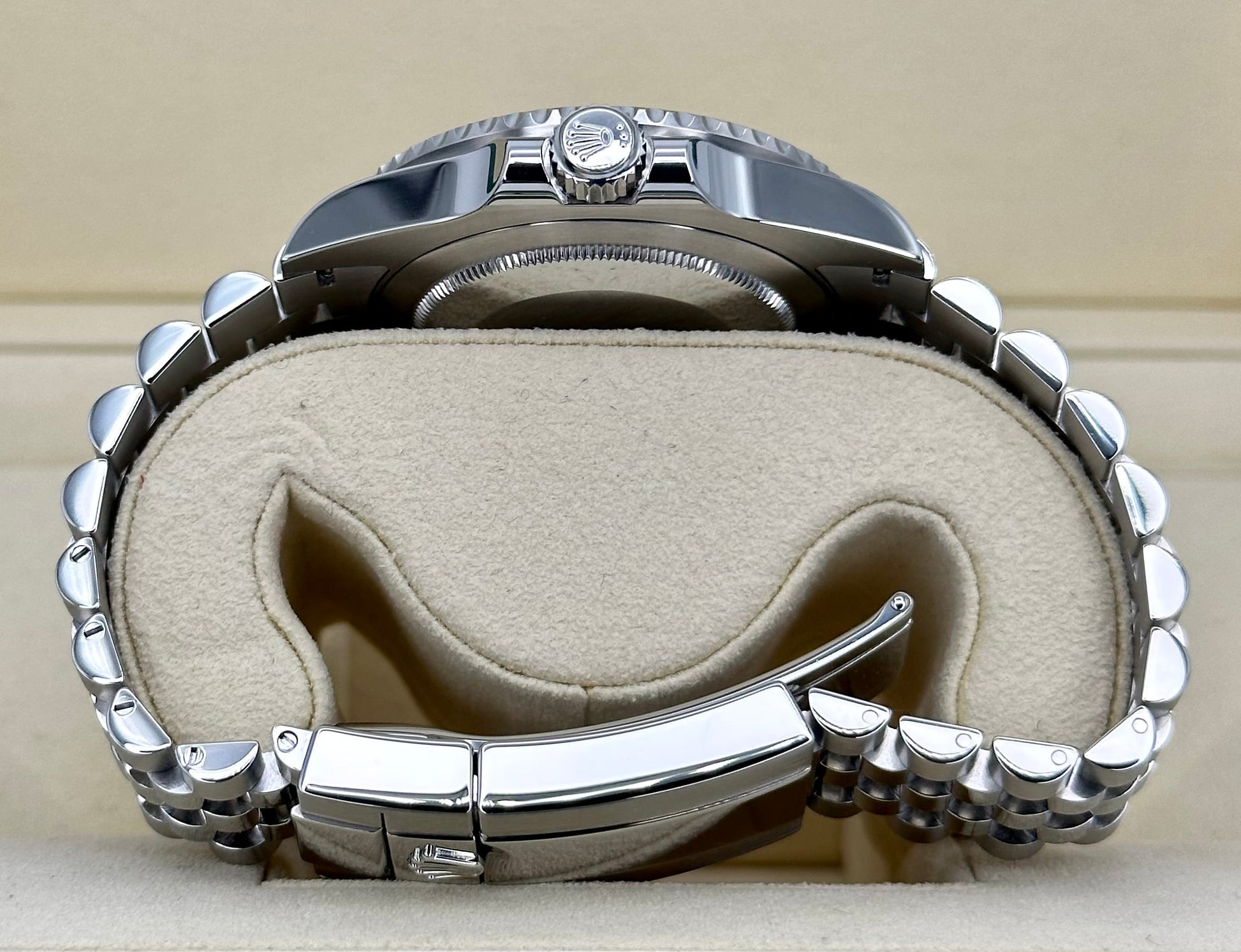 2019 Rolex GMT-Master II “Batgirlâ€?40mm 126710BLNR Jubilee Black Dial - MyWatchLLC