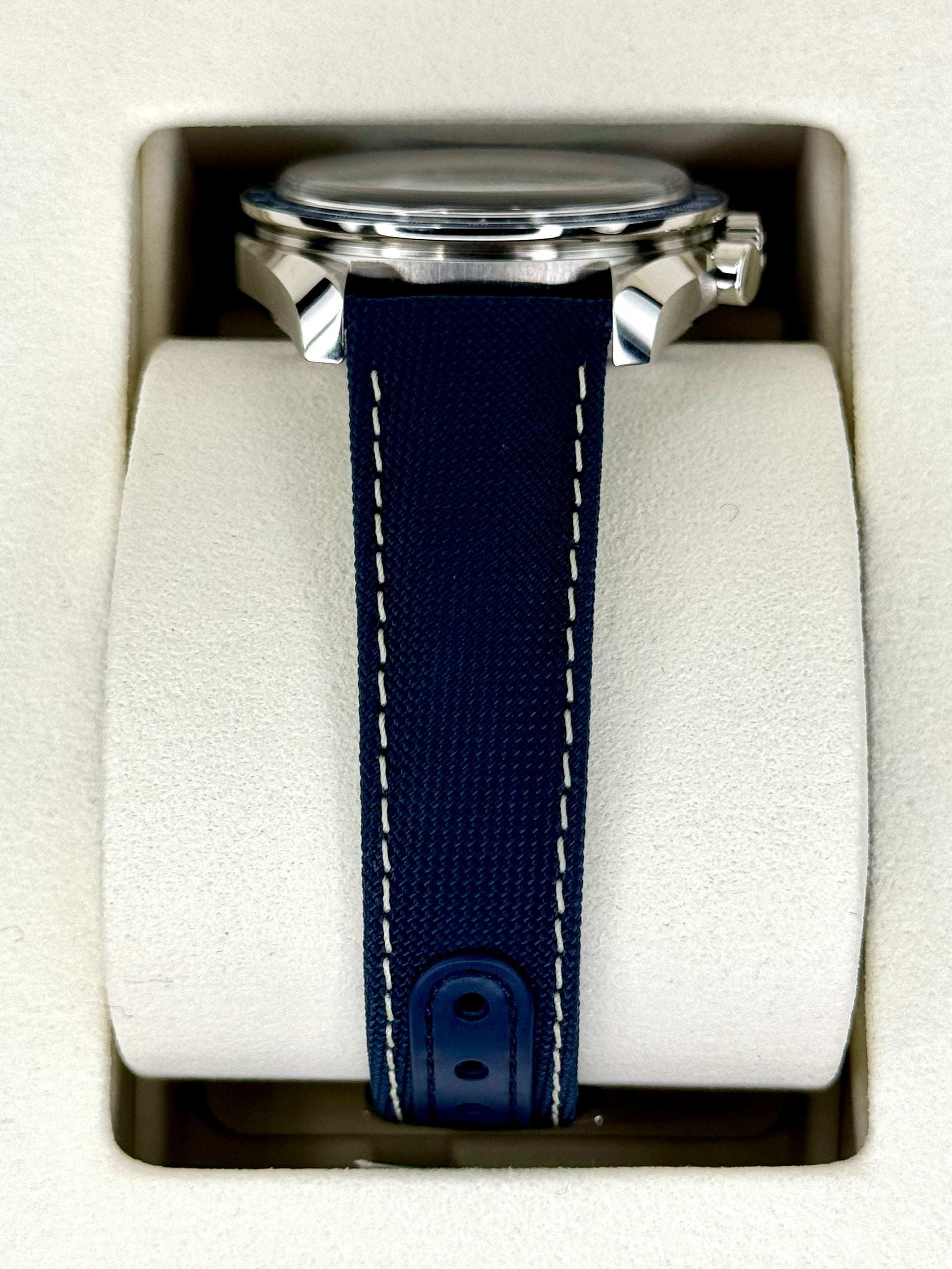 NEW 2023 Omega Speedmaster Silver Snoopy Award 310.32.42.50.02.001 - MyWatchLLC