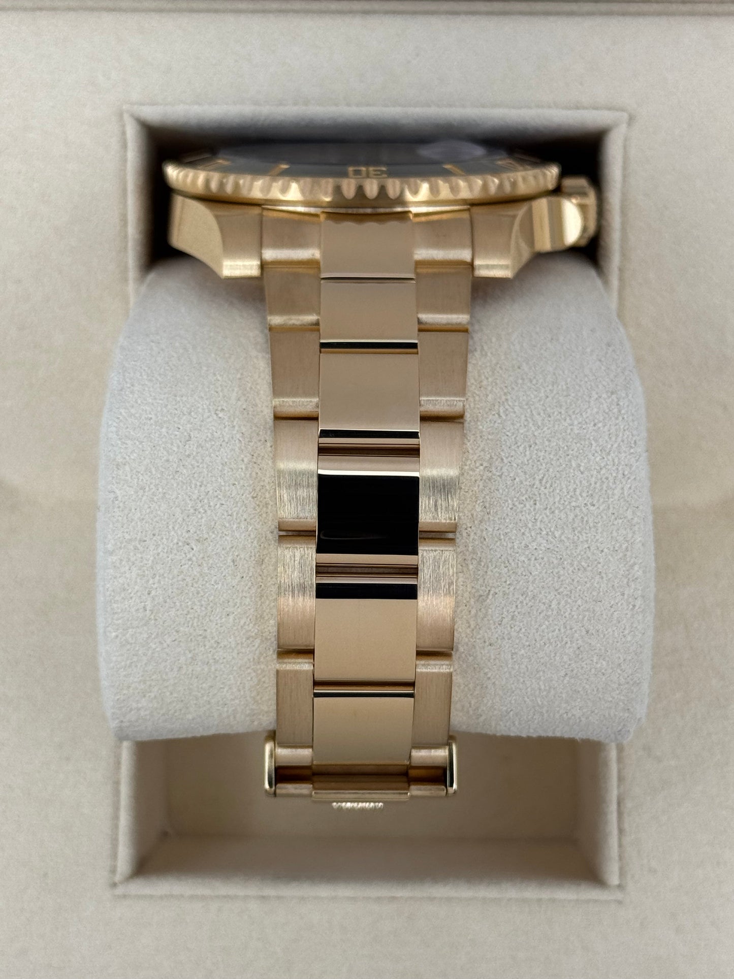 2020 Rolex Submariner 40mm 116618LN 18K Yellow Gold Black Dial - MyWatchLLC