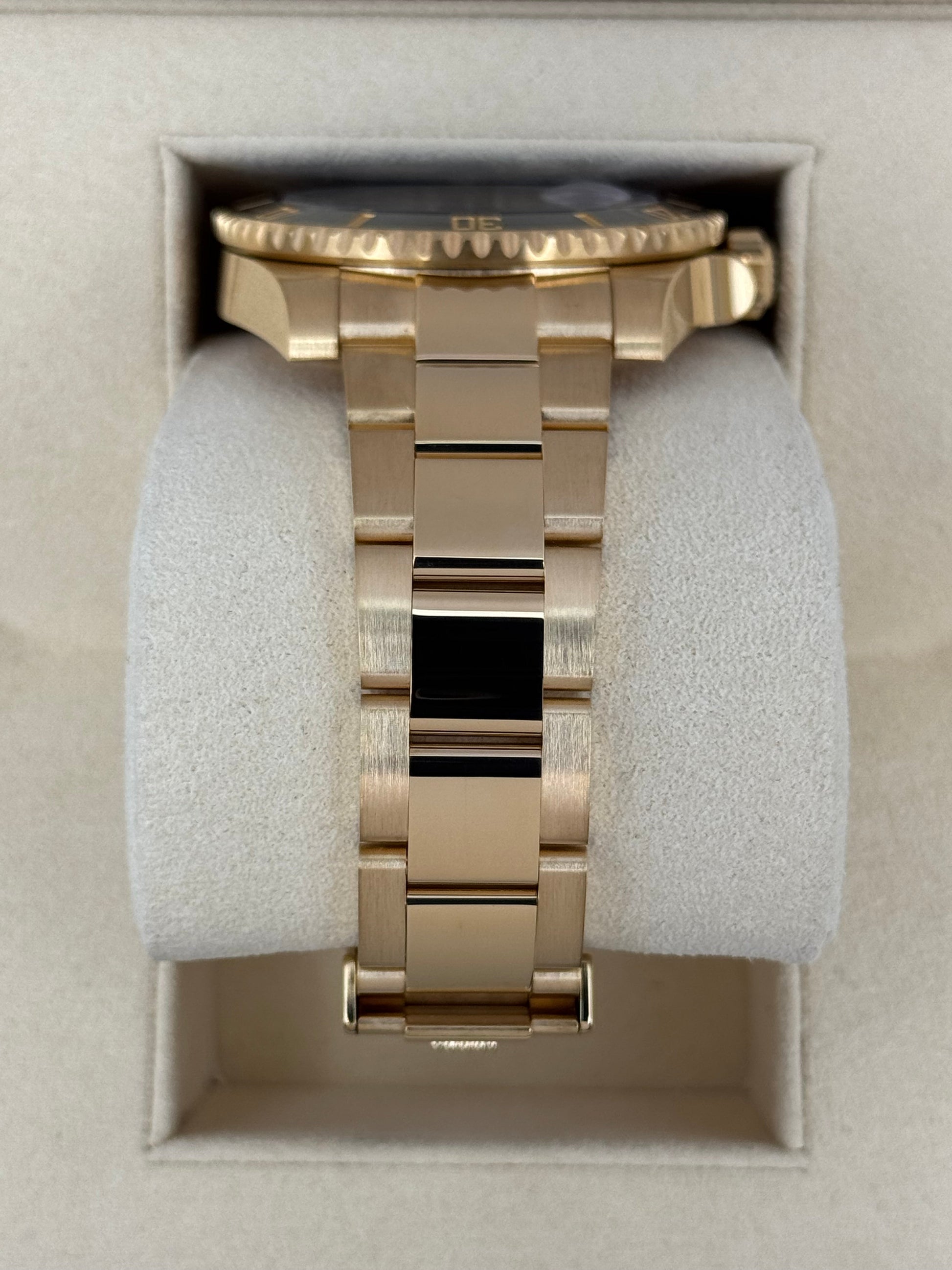 2020 Rolex Submariner 40mm 116618LN 18K Yellow Gold Black Dial - MyWatchLLC