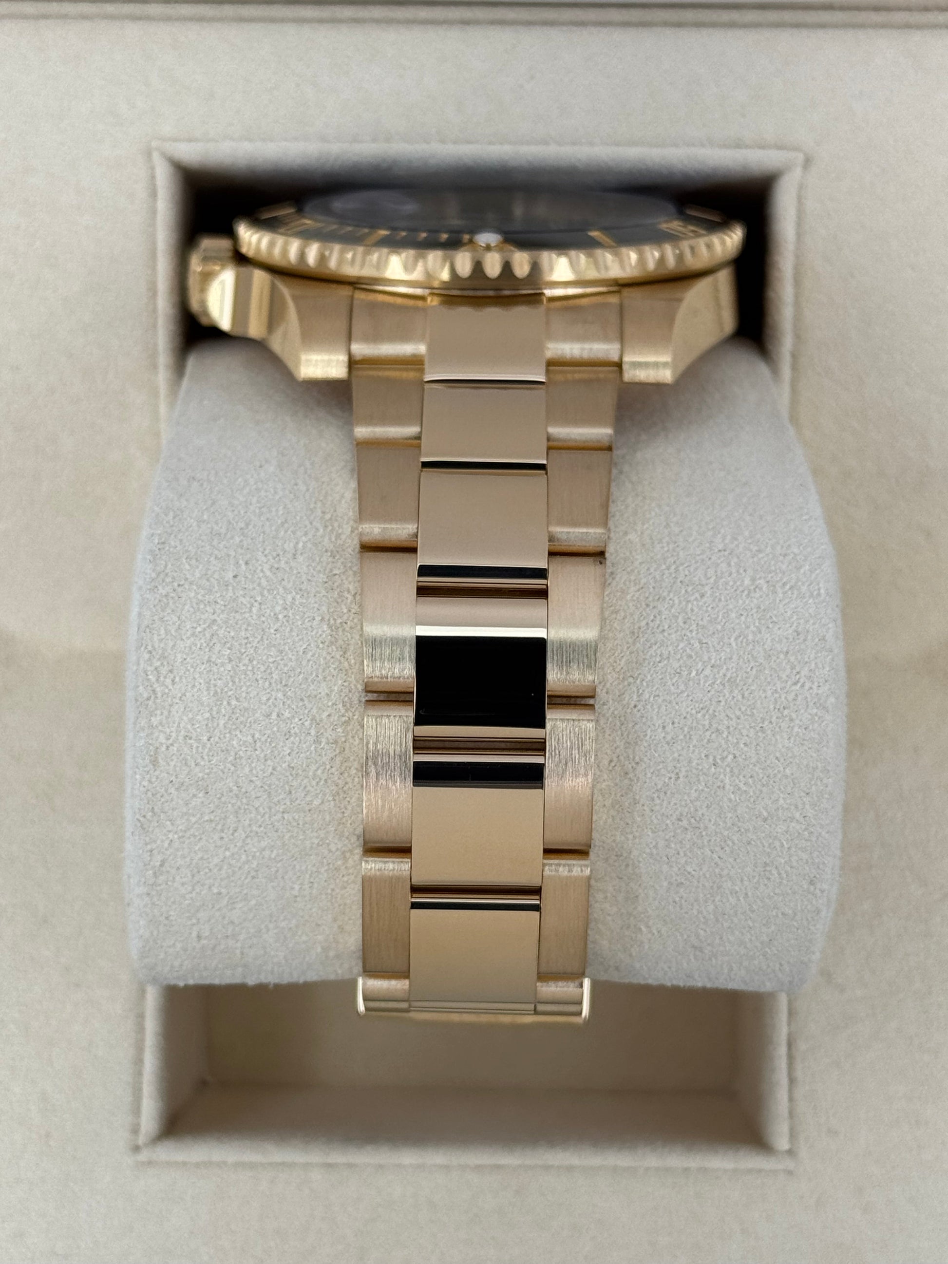 2020 Rolex Submariner 40mm 116618LN 18K Yellow Gold Black Dial - MyWatchLLC