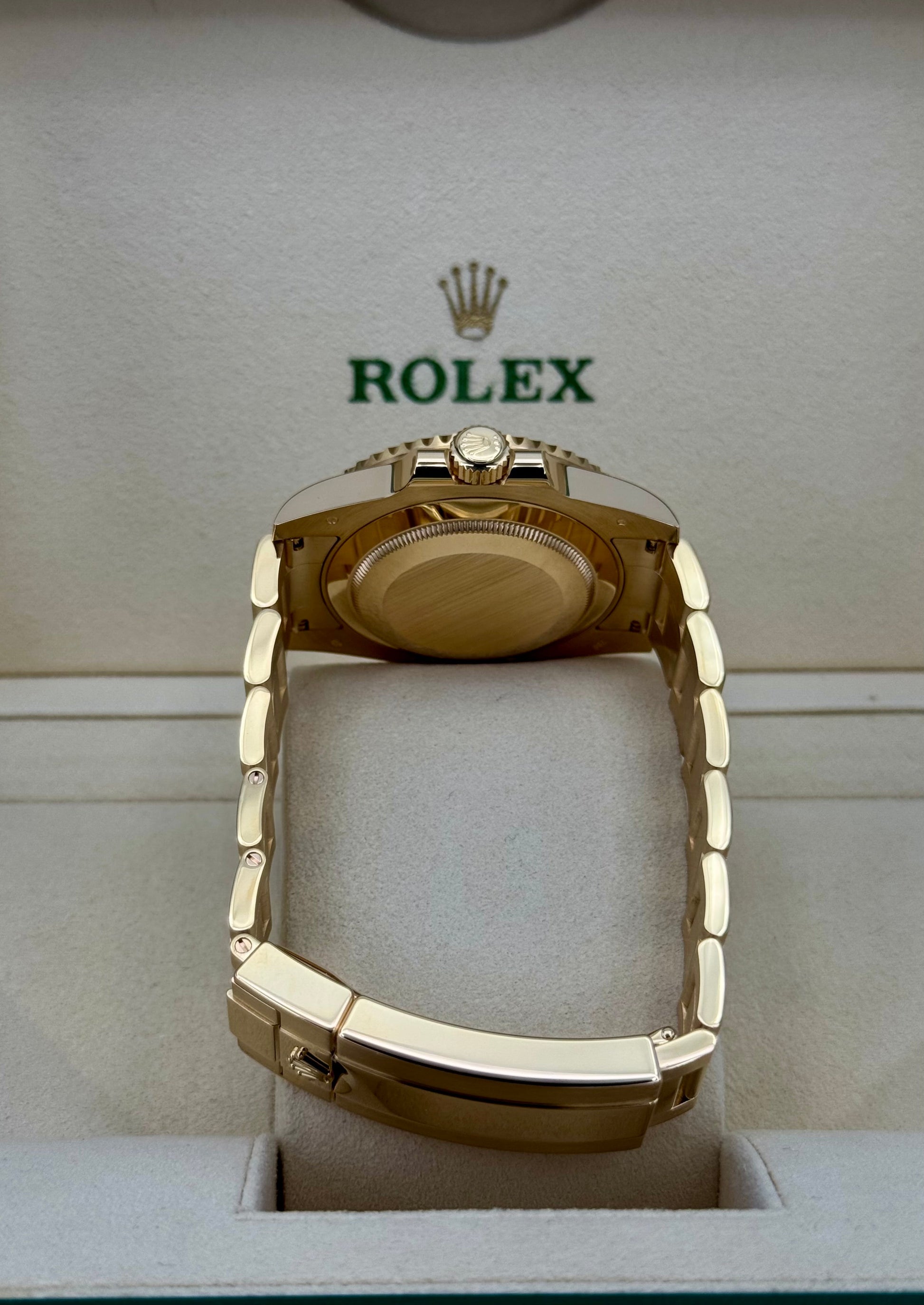 2020 Rolex Submariner 40mm 116618LN 18K Yellow Gold Black Dial - MyWatchLLC