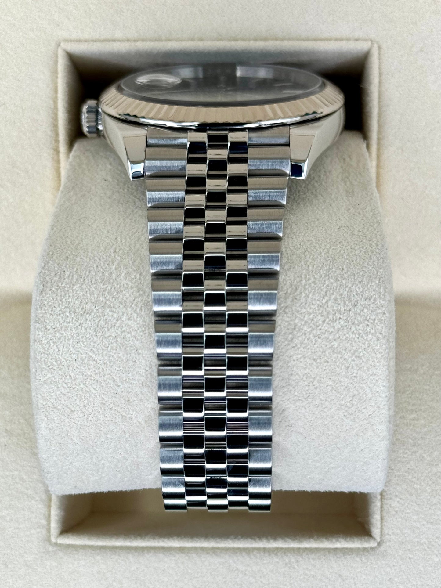 2020 Rolex Datejust 41mm 126334 Stainless Steel Jubilee Black Dial - MyWatchLLC