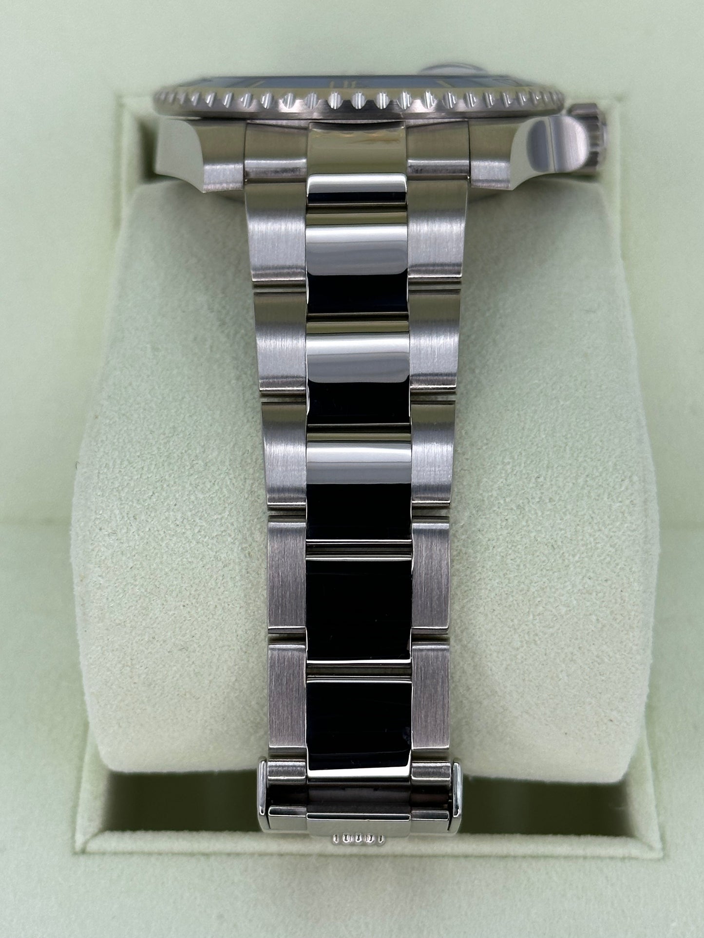 2009 Rolex Submariner Date “Smurfâ€?40mm 116619LB White Gold Blue Dial - MyWatchLLC