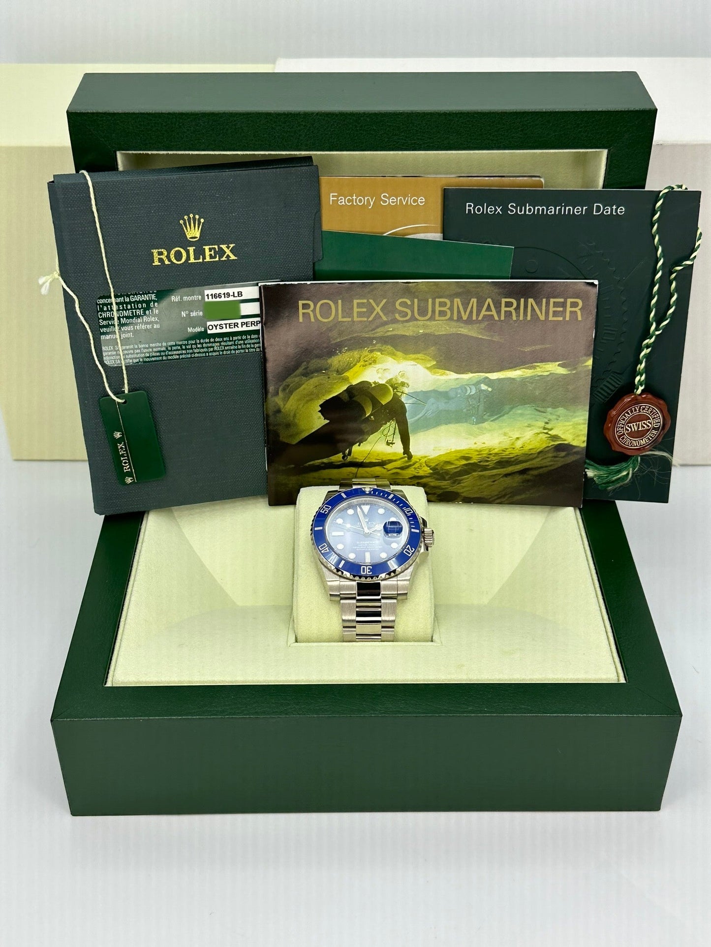 2009 Rolex Submariner Date “Smurfâ€?40mm 116619LB White Gold Blue Dial - MyWatchLLC