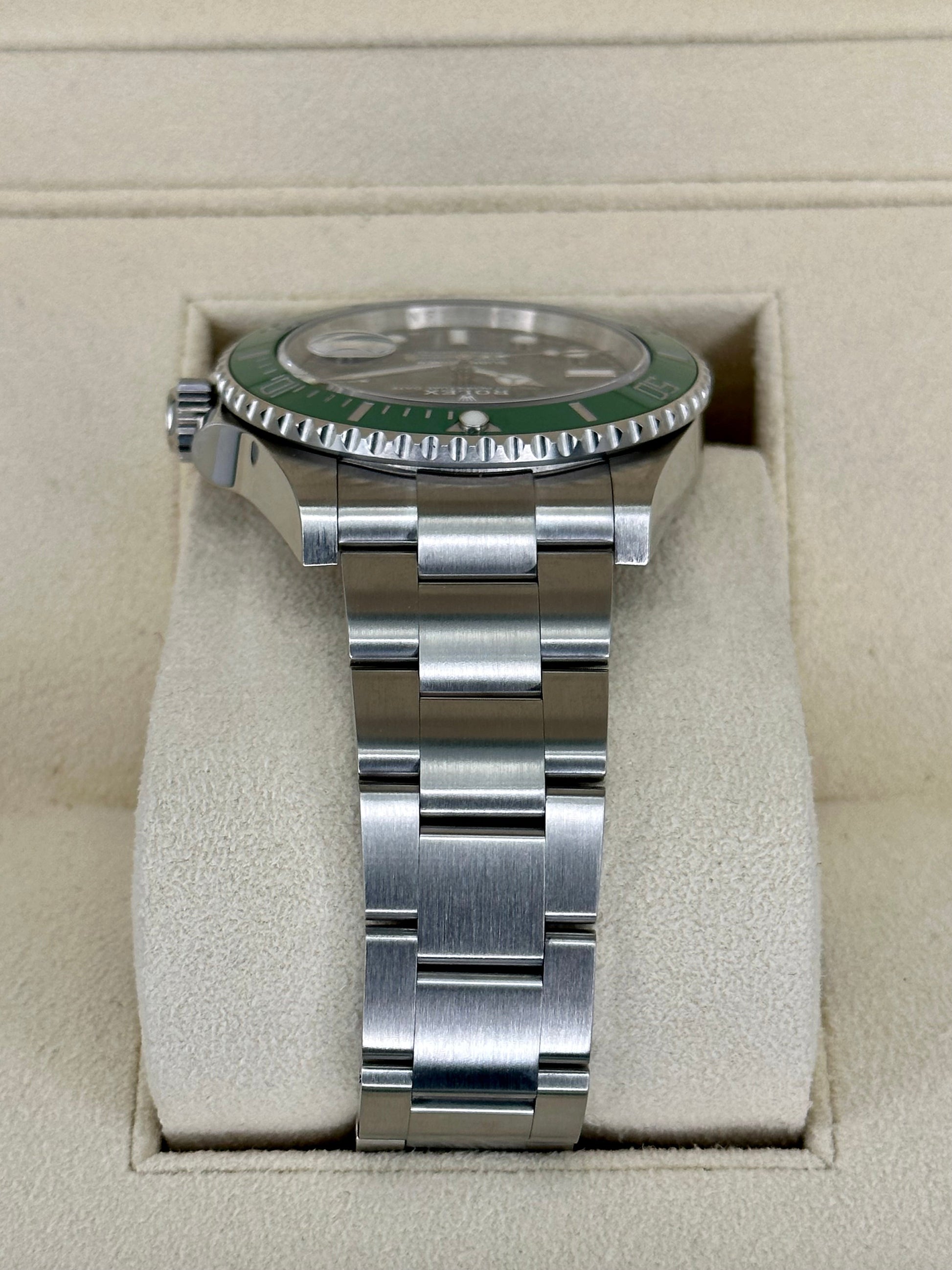 2022 Rolex Submariner Date “Starbucksâ€?41mm 126610LV Oyster Black Dial - MyWatchLLC