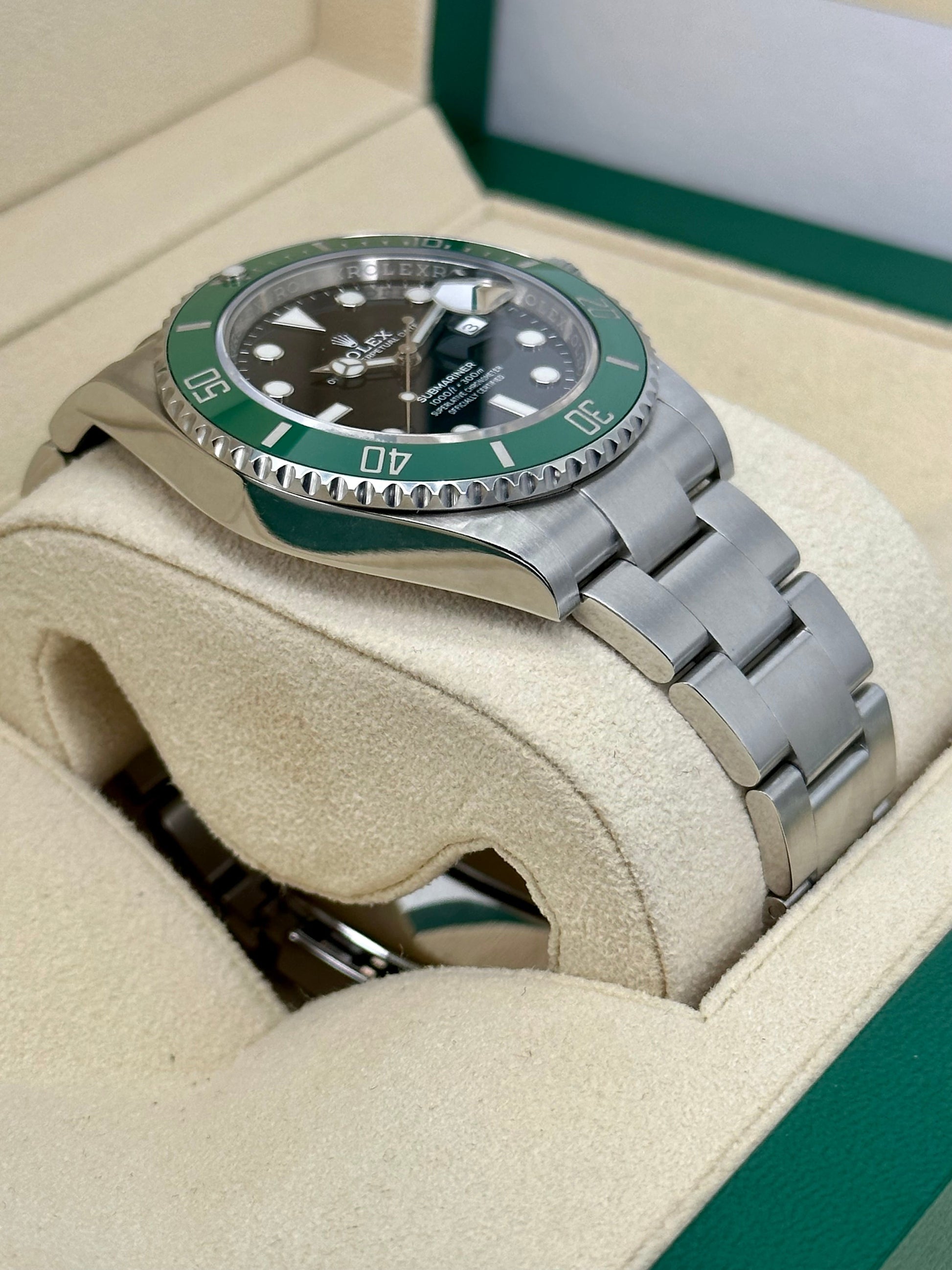 2022 Rolex Submariner Date “Starbucksâ€?41mm 126610LV Oyster Black Dial - MyWatchLLC