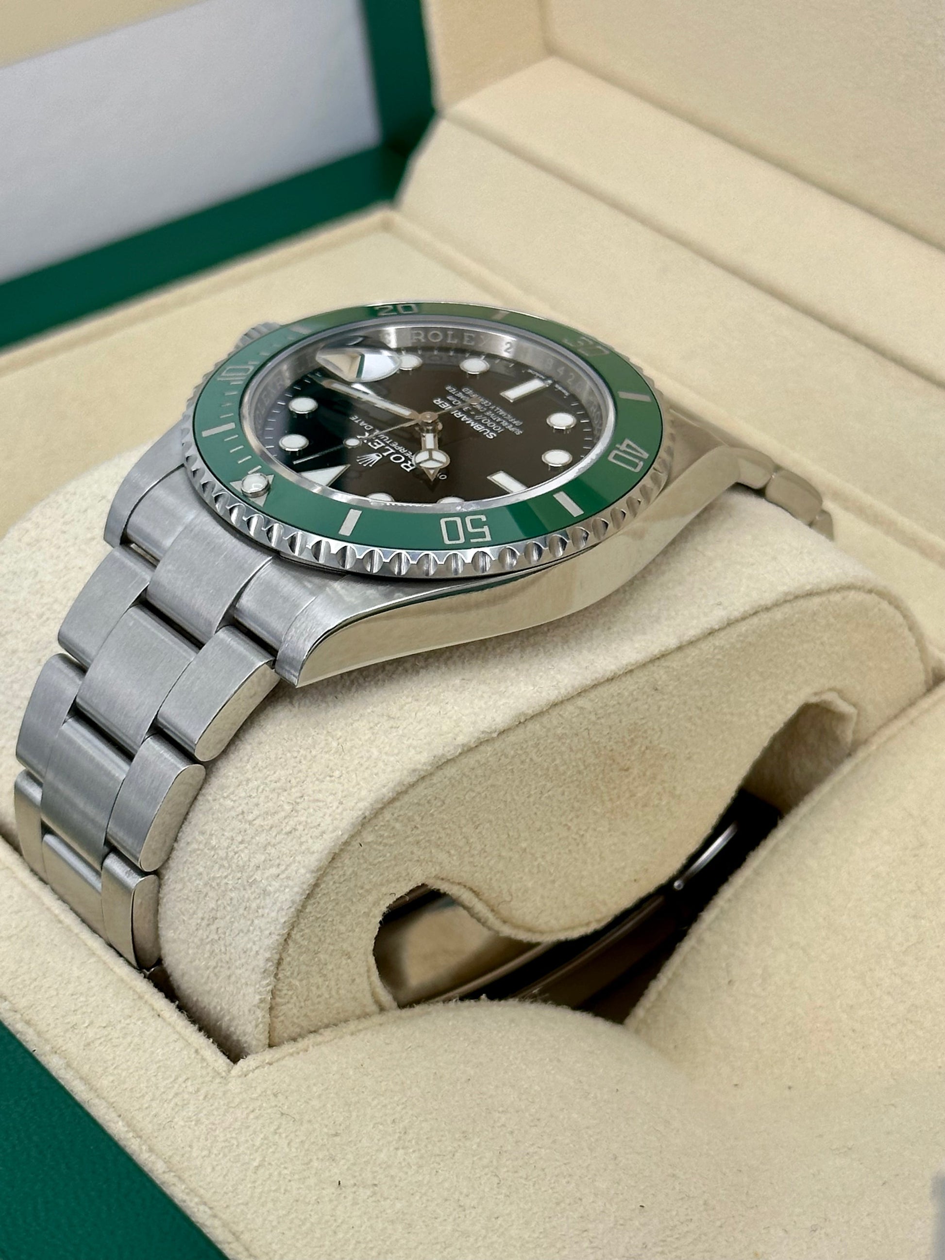 2022 Rolex Submariner Date “Starbucksâ€?41mm 126610LV Oyster Black Dial - MyWatchLLC